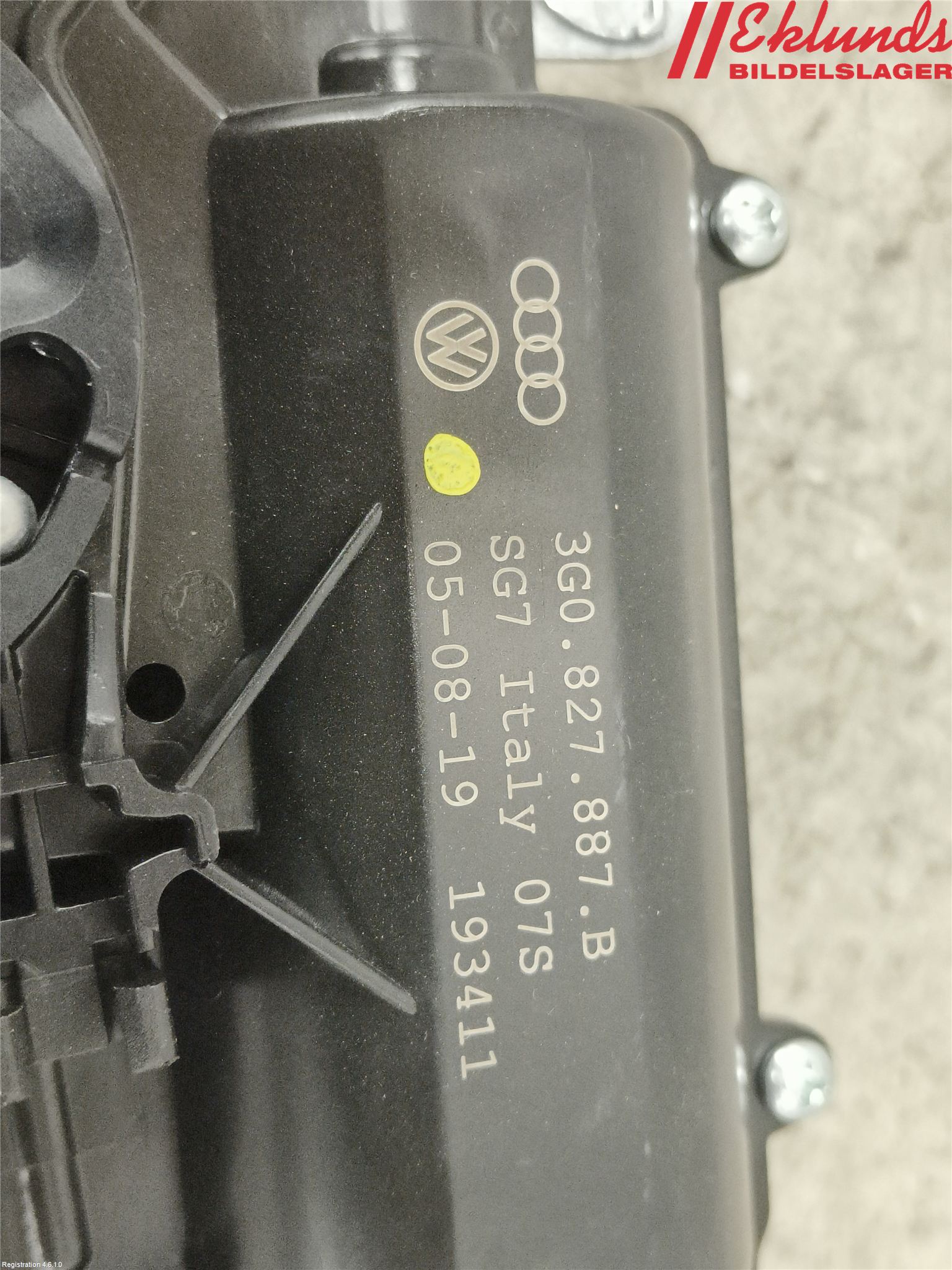 Volkswagen VW PASSAT 20-24 Låskista Baklucka