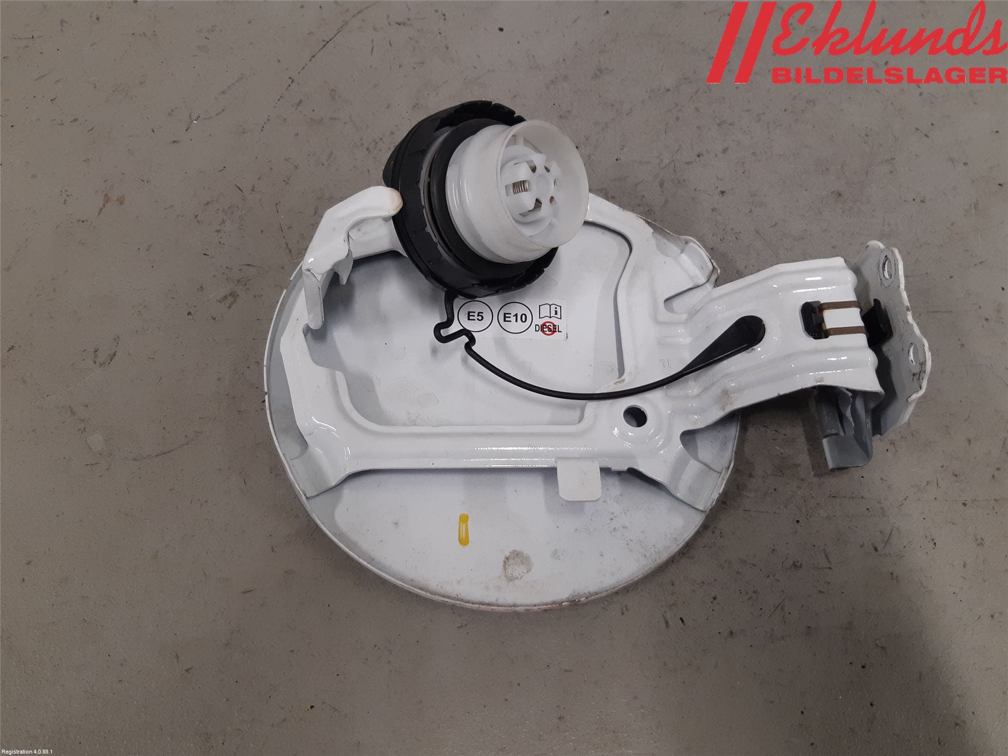 Toyota YARIS XP21 20- Tanklucka