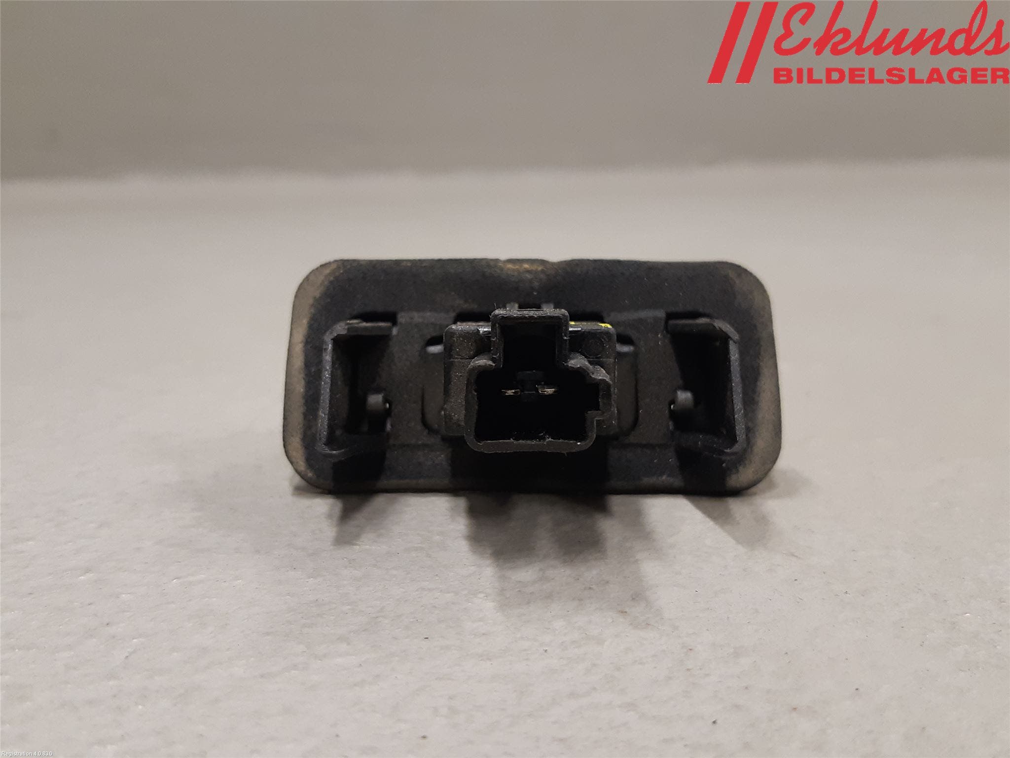 Toyota YARIS XP130 15-20 Skylt Belysning