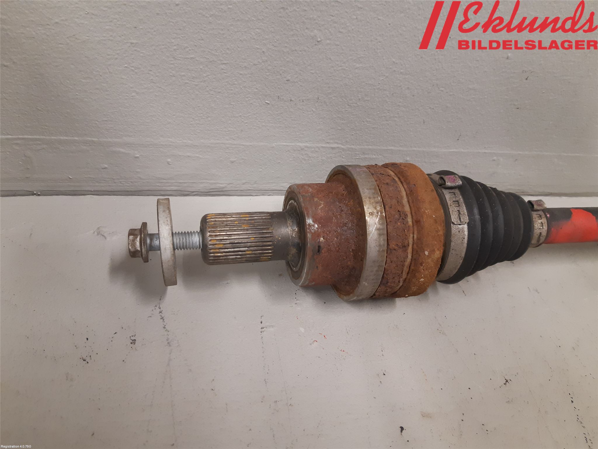 Volvo V40 CROSS COUNTRY 13-19 Drivaxel Bak Vänster