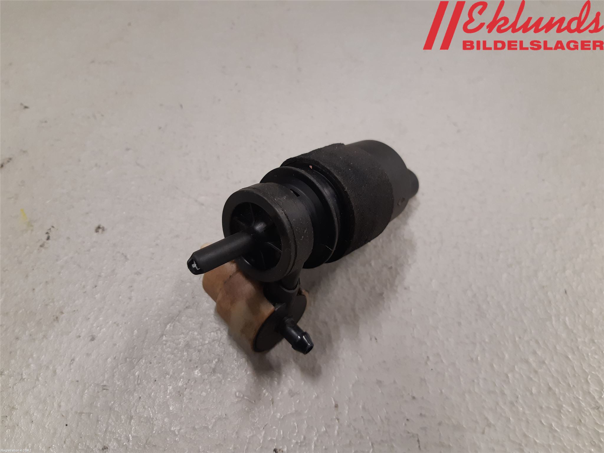 Audi A6/S6     05-11 Spolarpump Vindruta