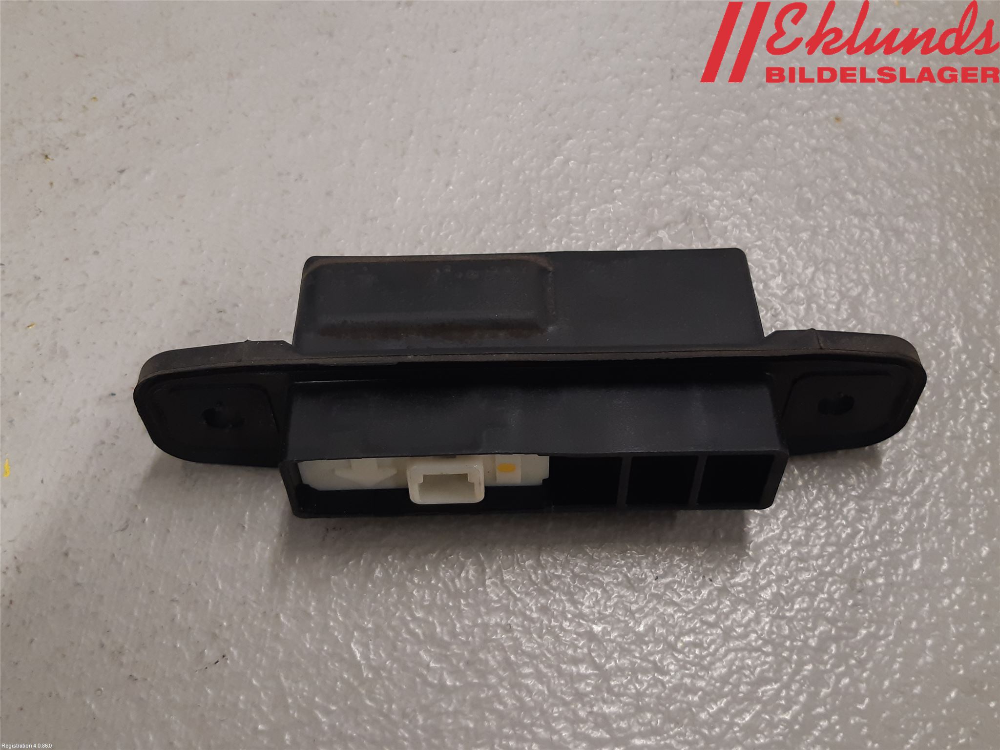 Toyota AVENSIS 09-15 Bakluckehandtag