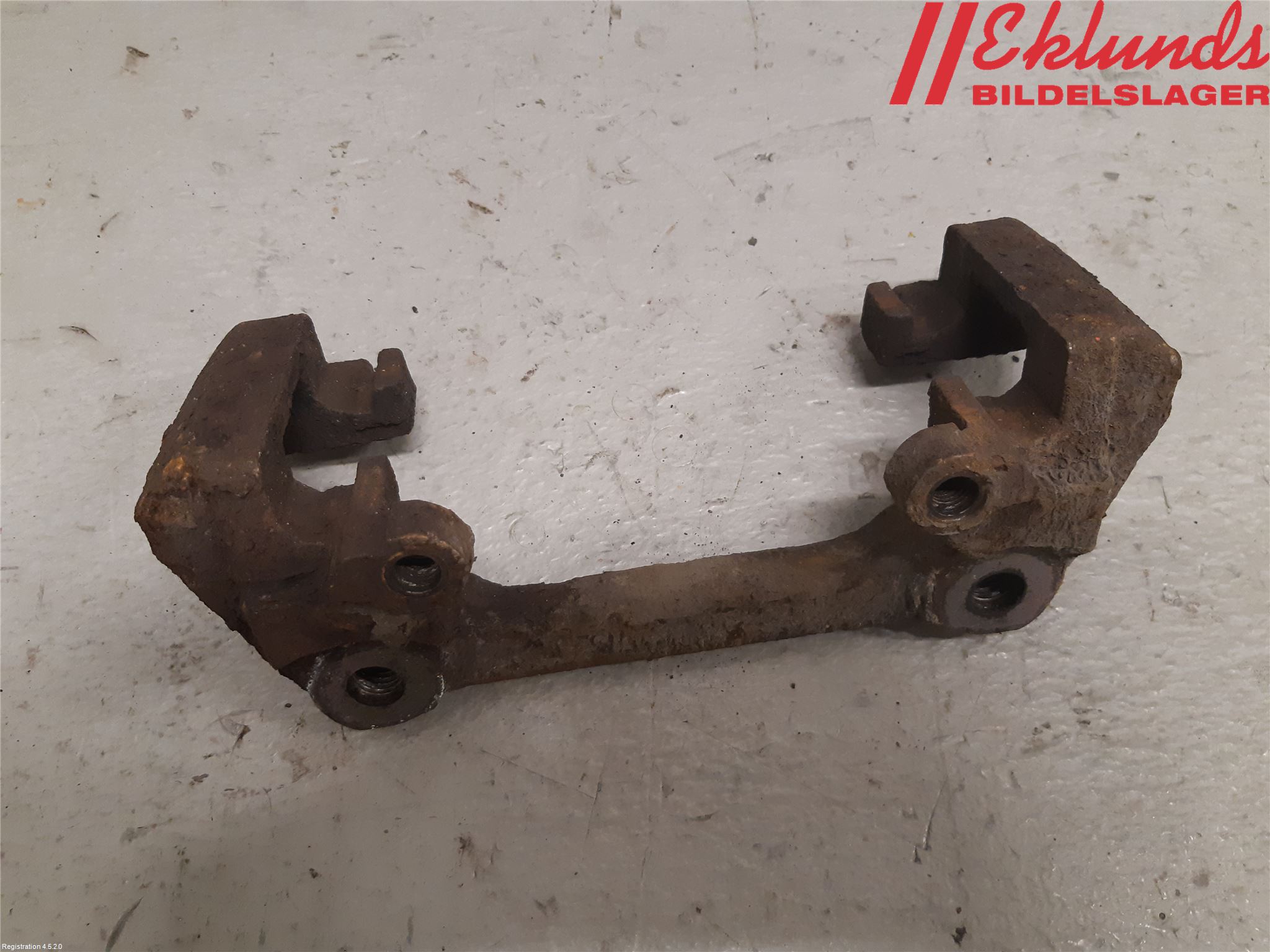 Volvo V70 00-04 Bromsokshållare