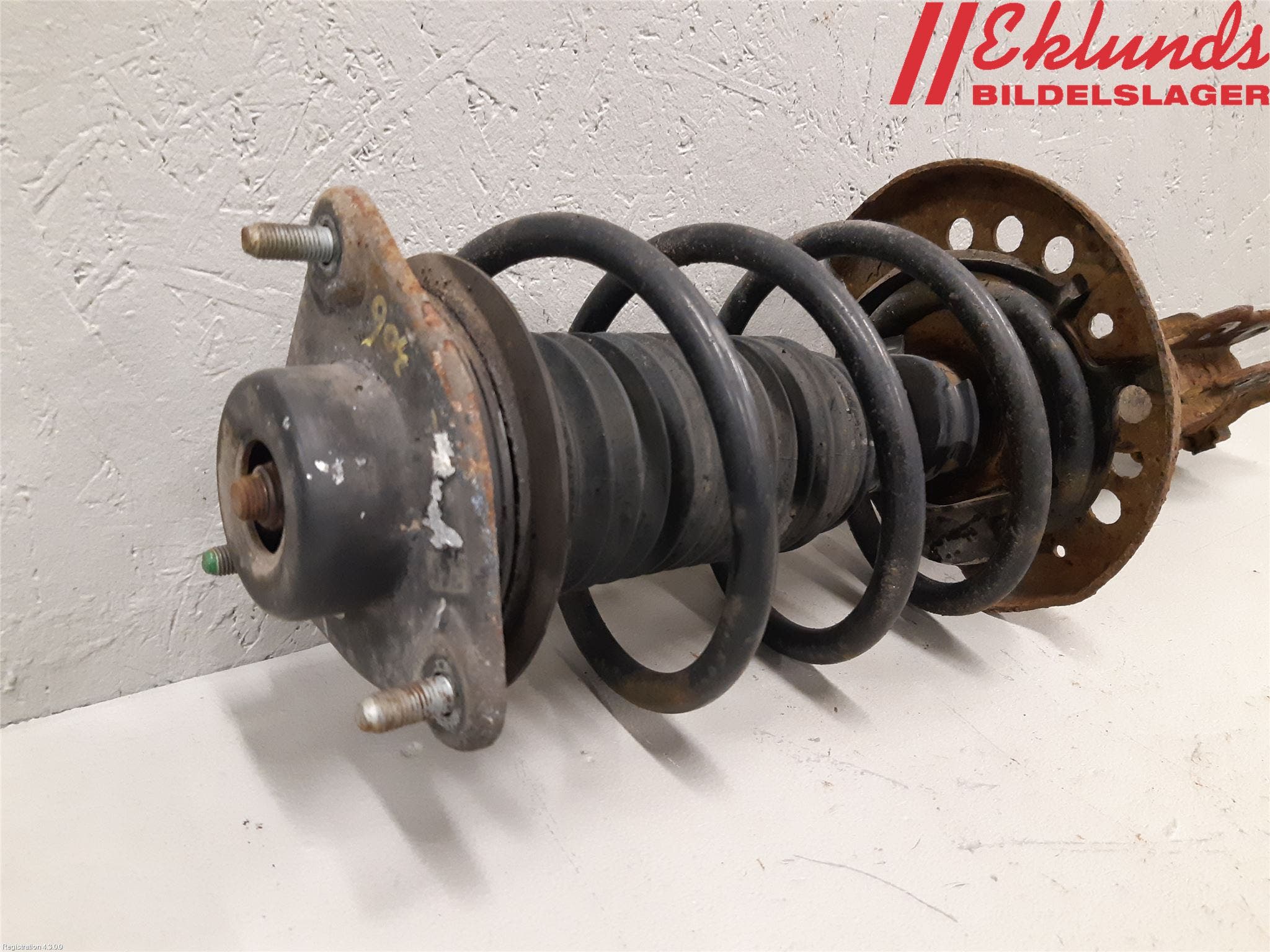 Hyundai i40 08-15 Fjäderben Fram Höger