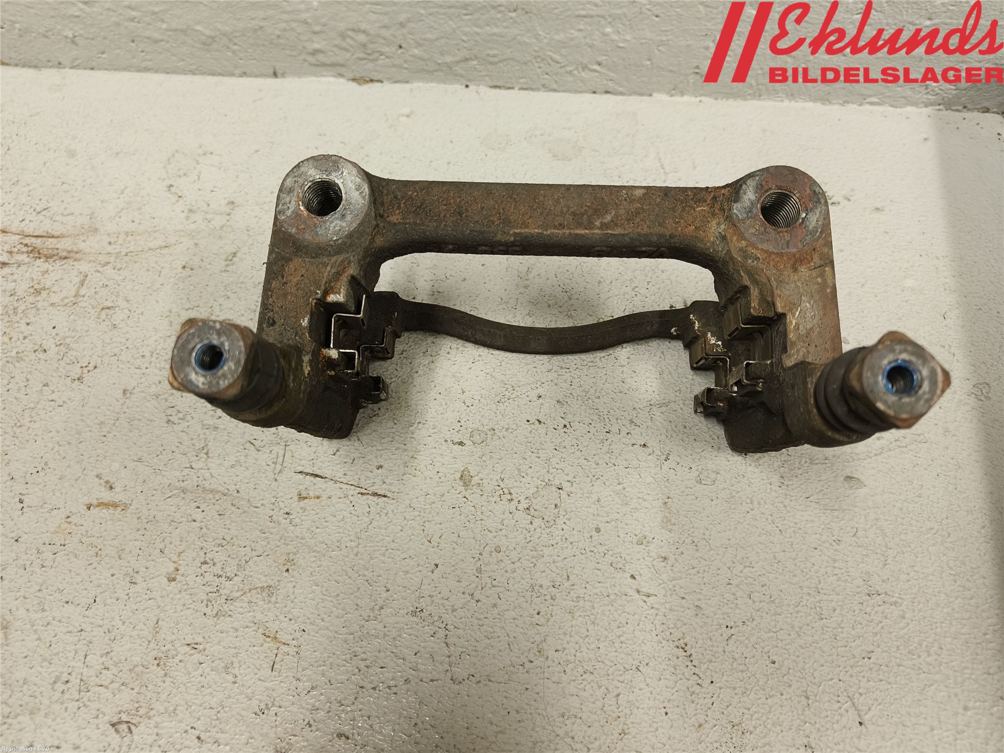 Volkswagen VW CRAFTER II / E-CRAFTER 17- Bromsokshållare