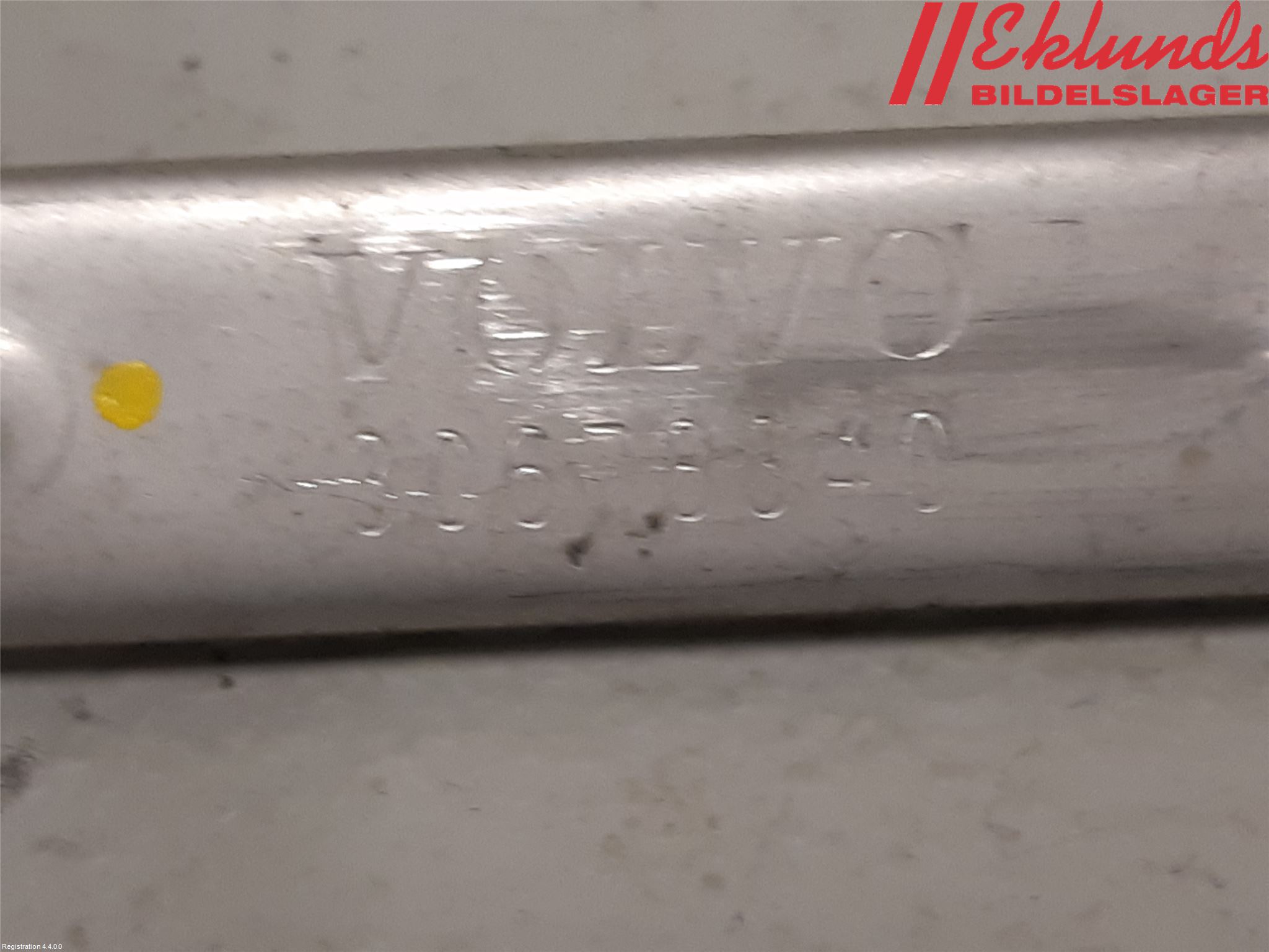 Volvo V70 08-13 Strålkast Fästsarg