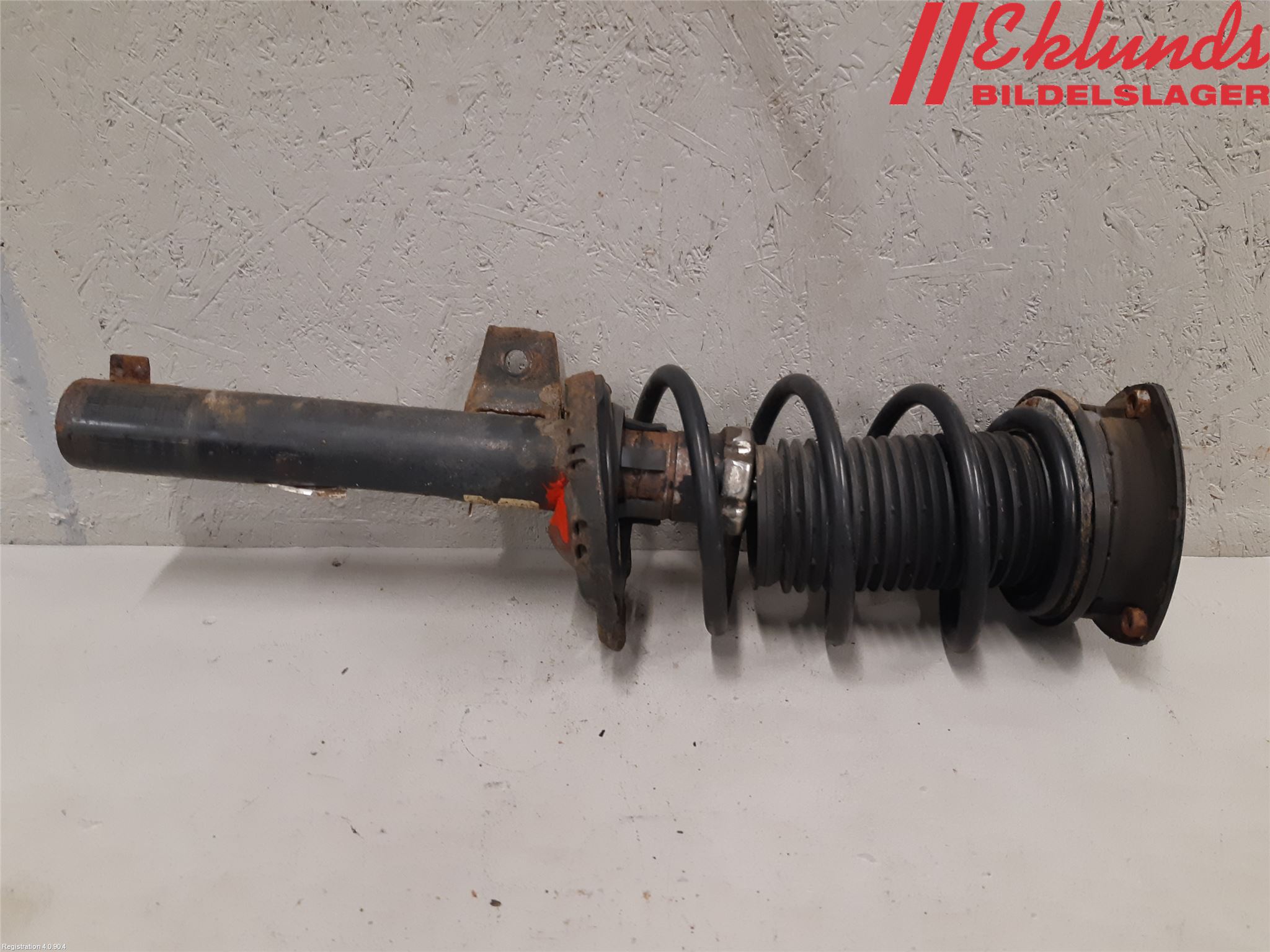 Volkswagen VW GOLF / E-GOLF VII 13-20 Fjäderben Fram Vänster