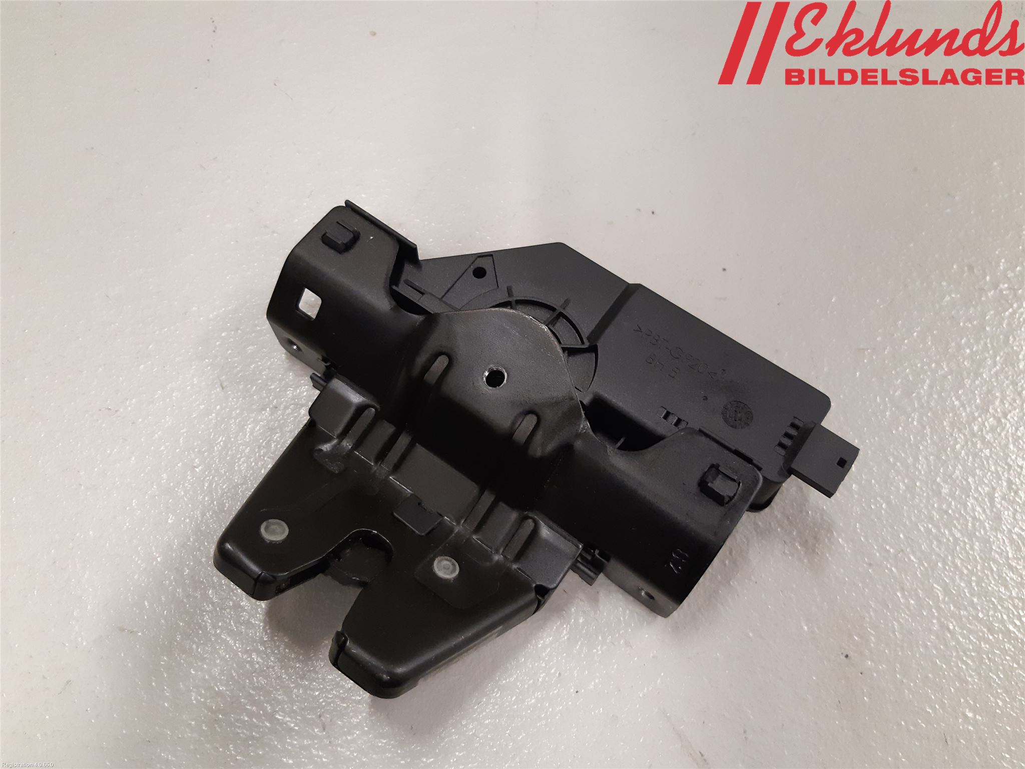 BMW 3 E46      98-05 Låskista Baklucka