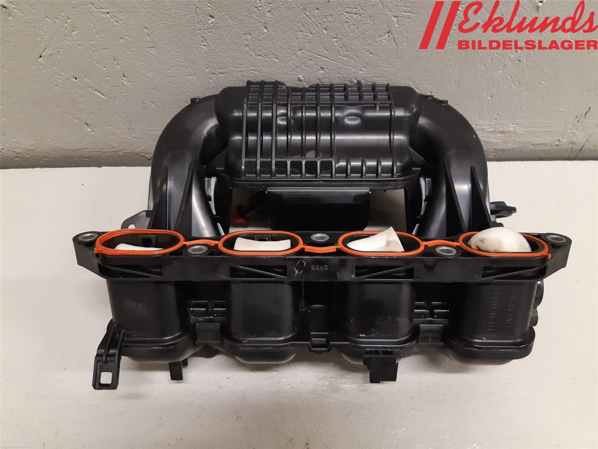 Toyota COROLLA 19- Grenrör Insug