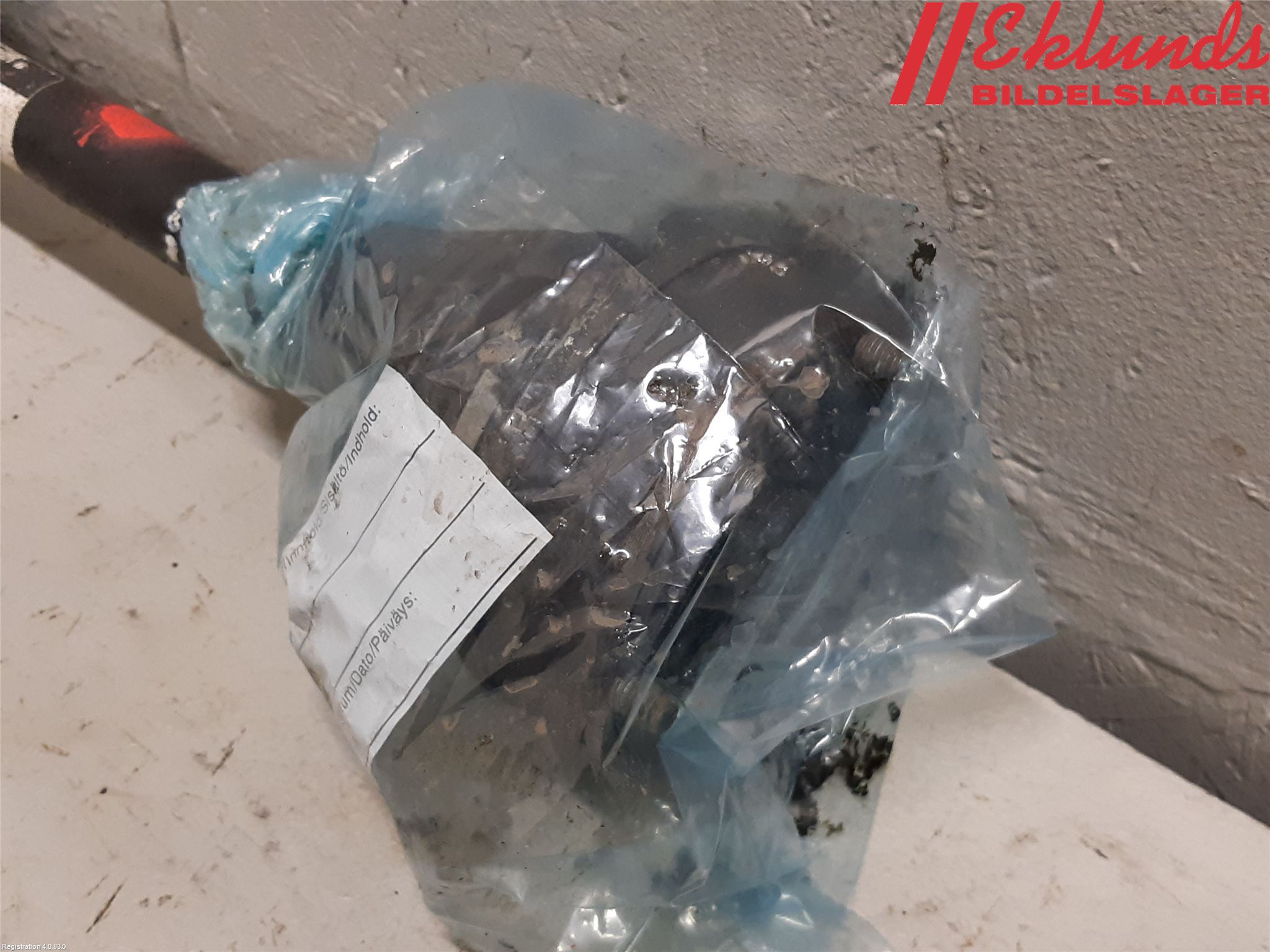 Volkswagen VW POLO 10-17 Drivaxel Fram Vänster