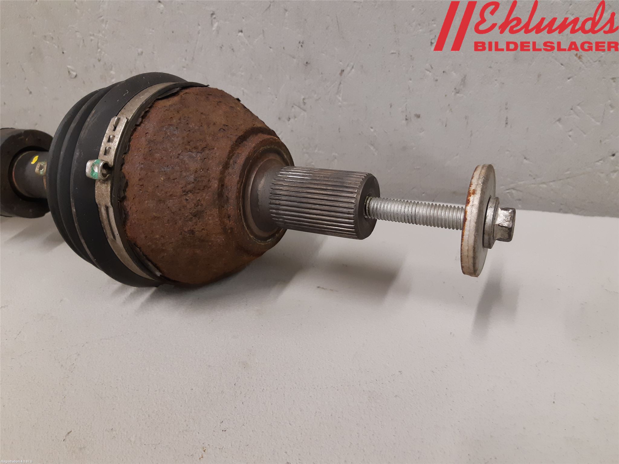 Volvo S60 11-13 Drivaxel Fram Vänster