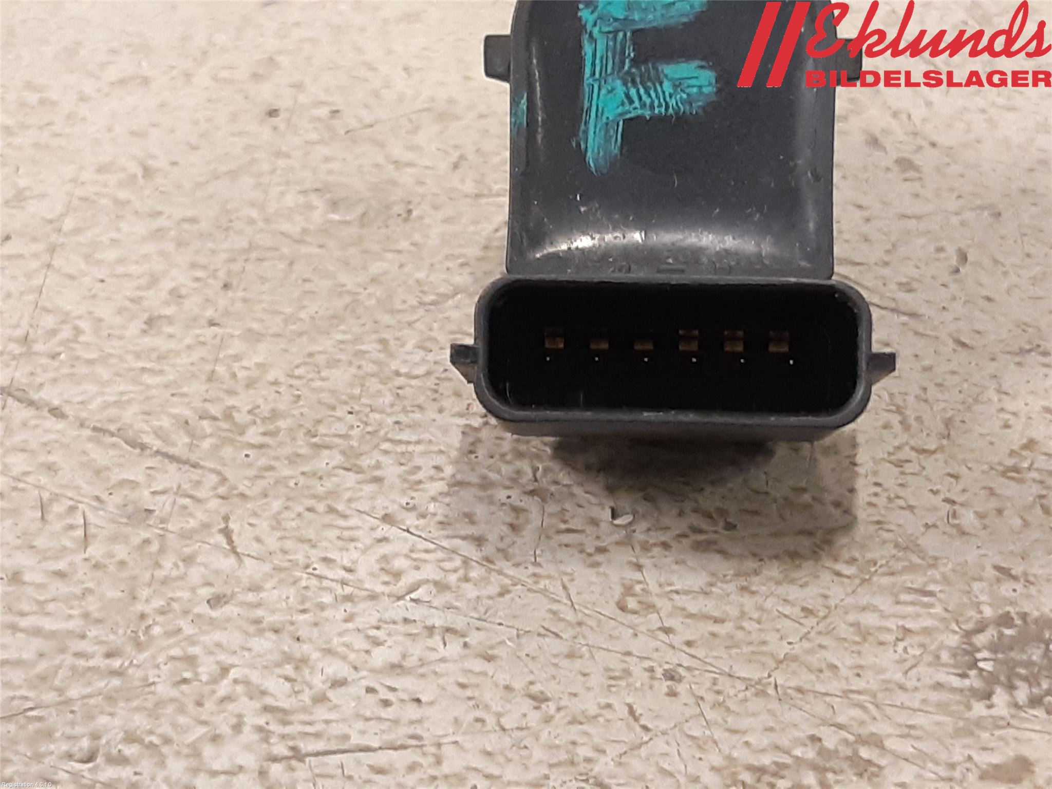 Kia OPTIMA 16-20 Parkeringshjälp Frontsensor