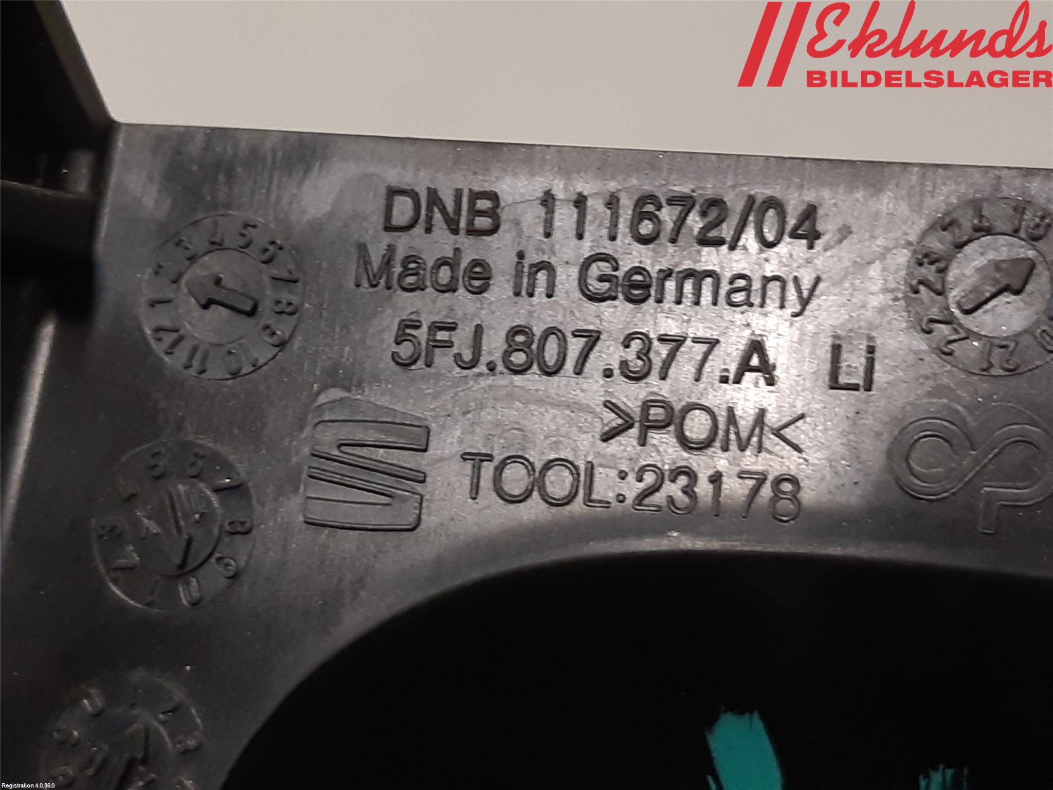 Seat TARRACO 19- Stötfångarfäste Bak Vä