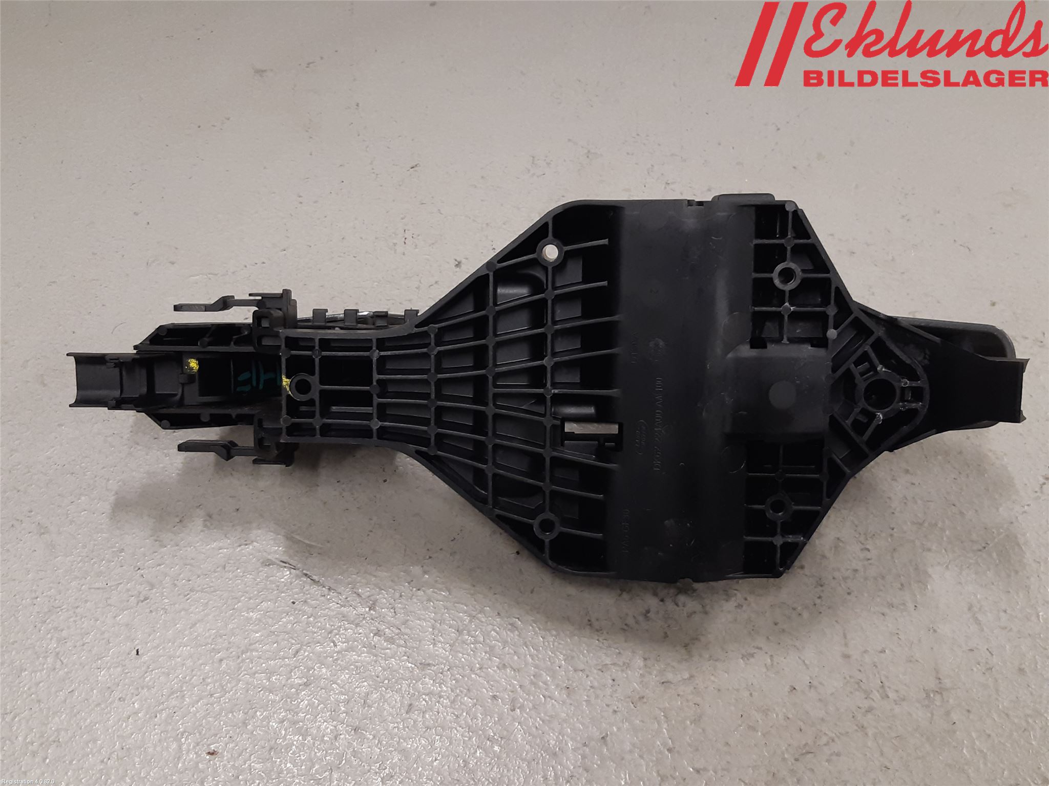 Jaguar XE (X760) 15-24 Dörrhandtag Yttre Hö