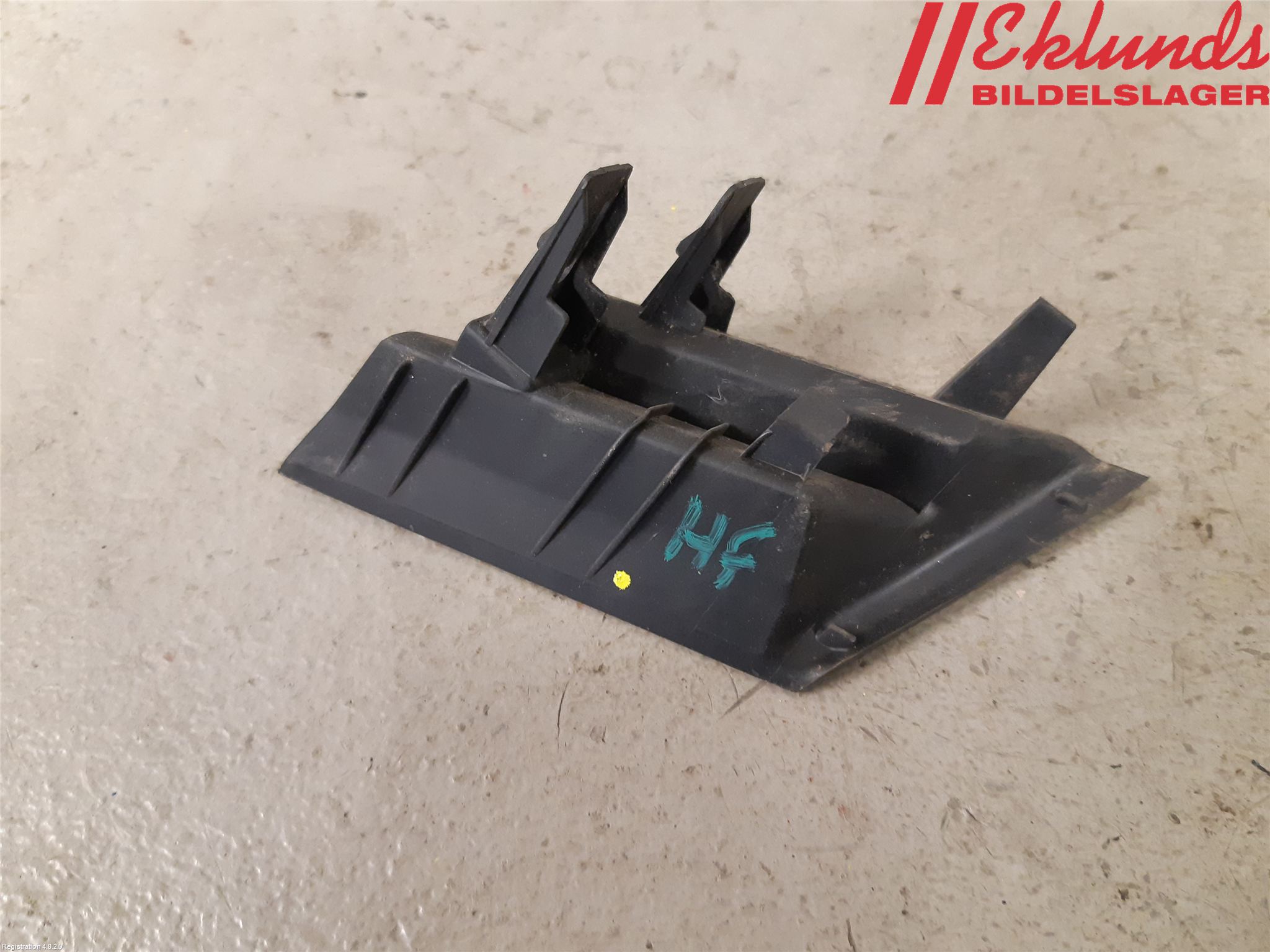 Toyota YARIS XP130 12-14 Stöt Utfyllnad-List-Grill
