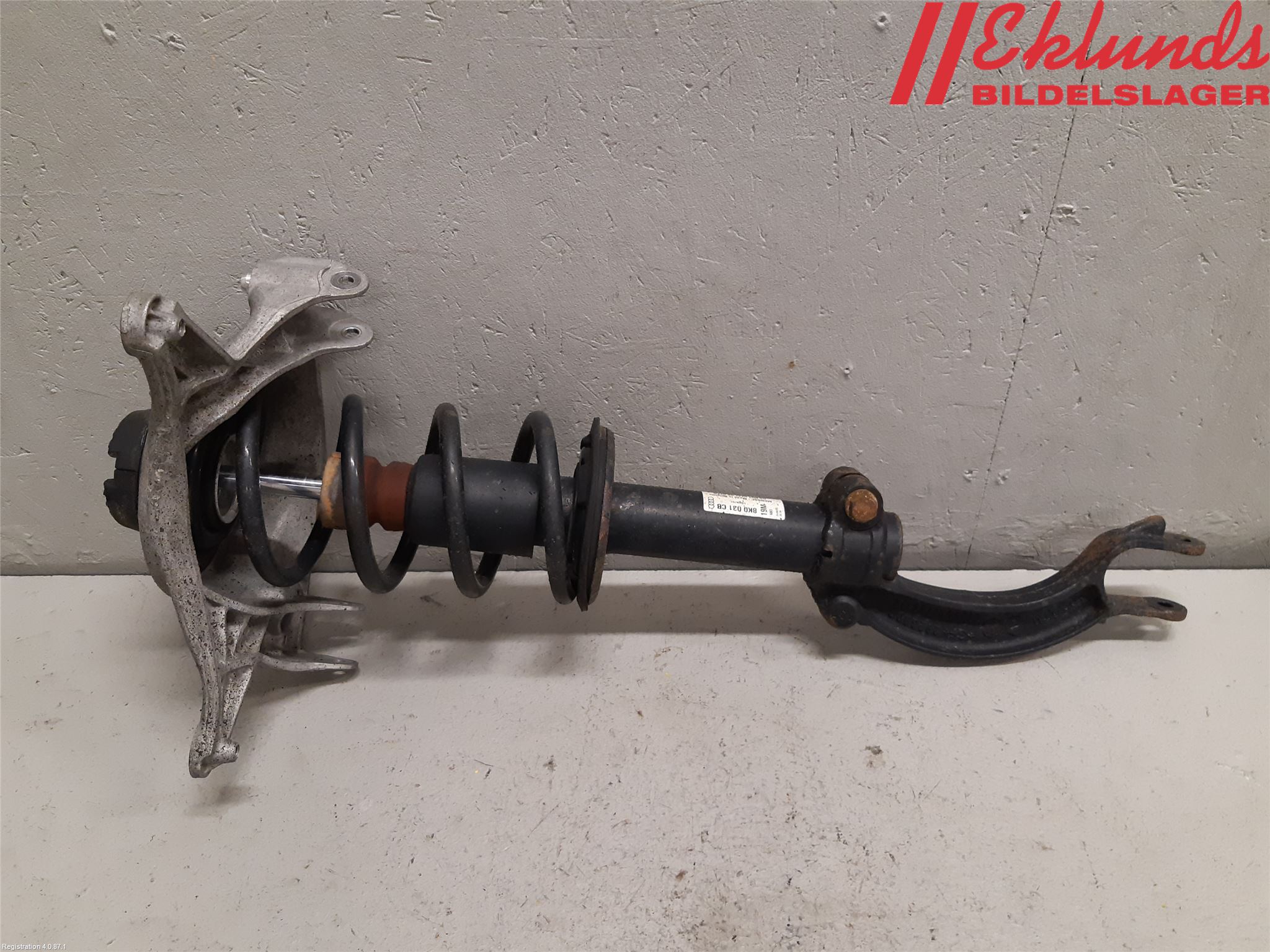 Audi A4 12-15 Fjäderben Fram Vänster