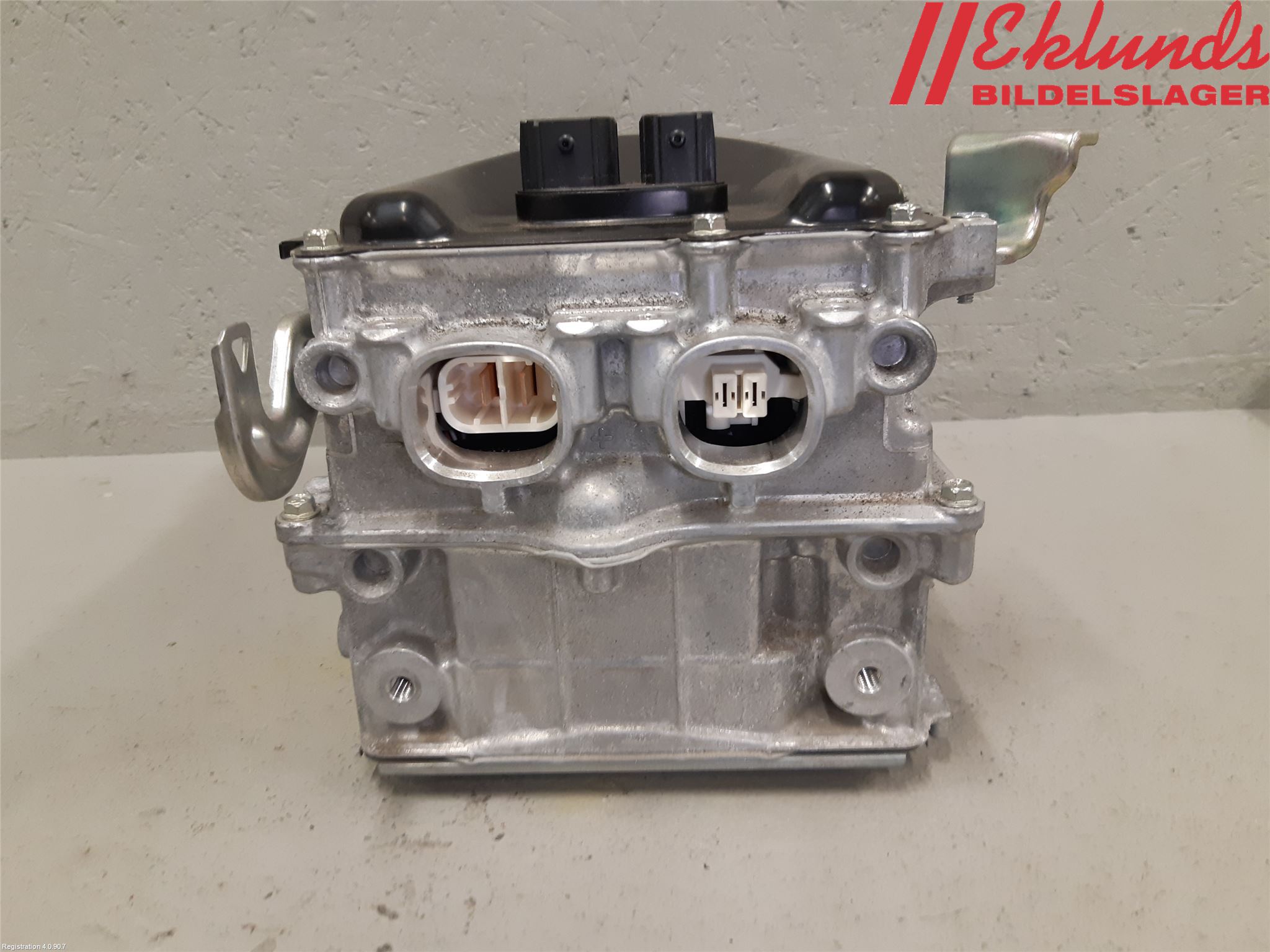 Toyota COROLLA 19- Inverter Hybrid