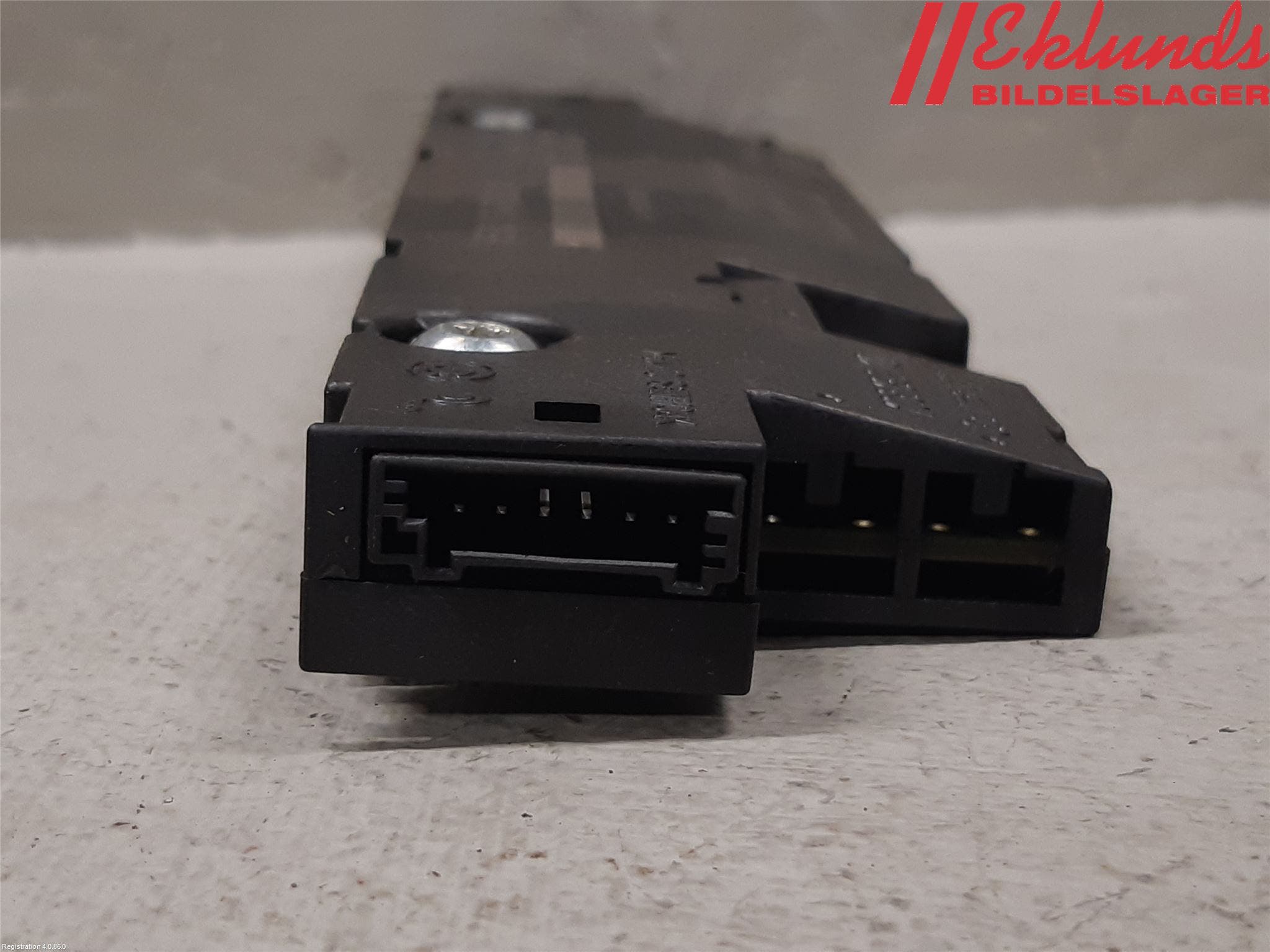 BMW 5 F10/F11/F18 09-17 Antennförstärkare