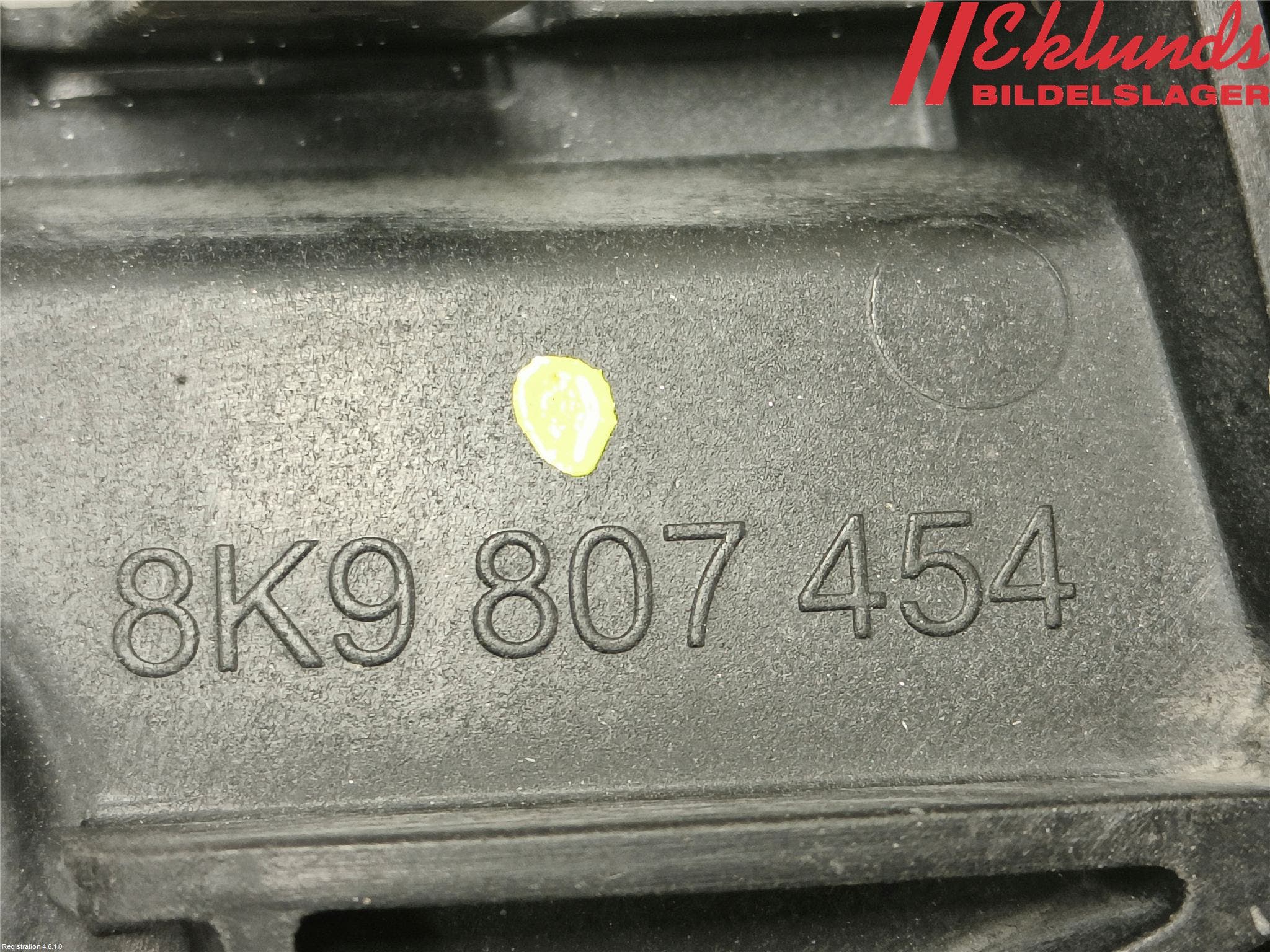 Audi A4/S4 08-11 Stötfångarfäste Bak Hö