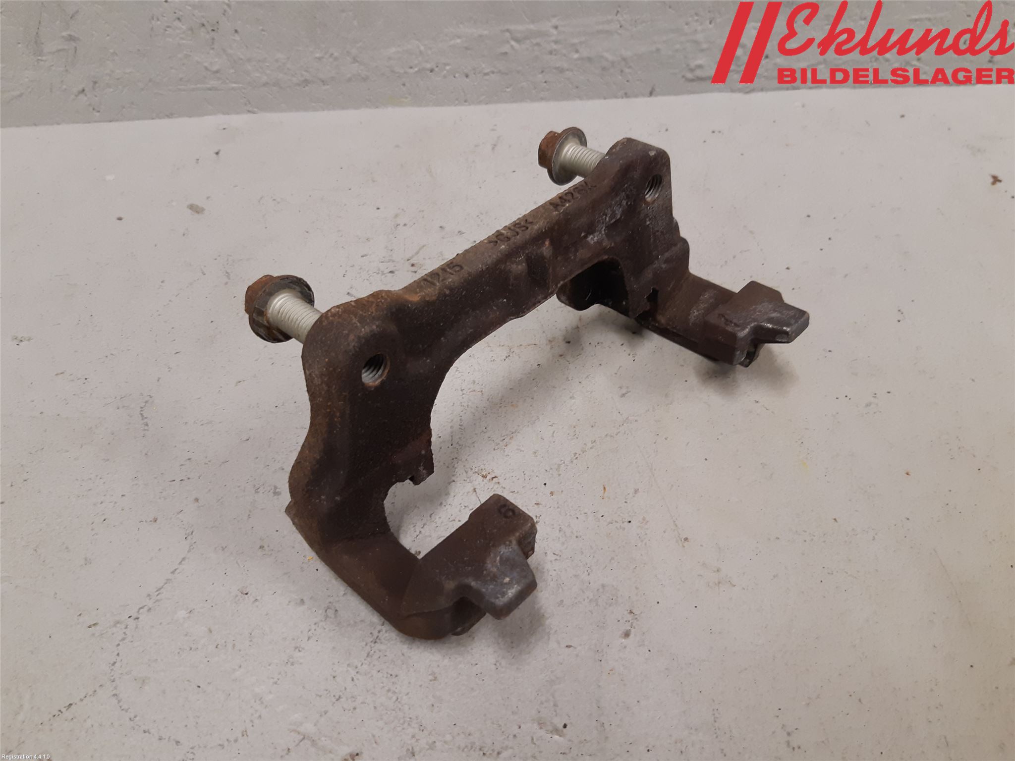 Ford FOCUS 19- Bromsokshållare