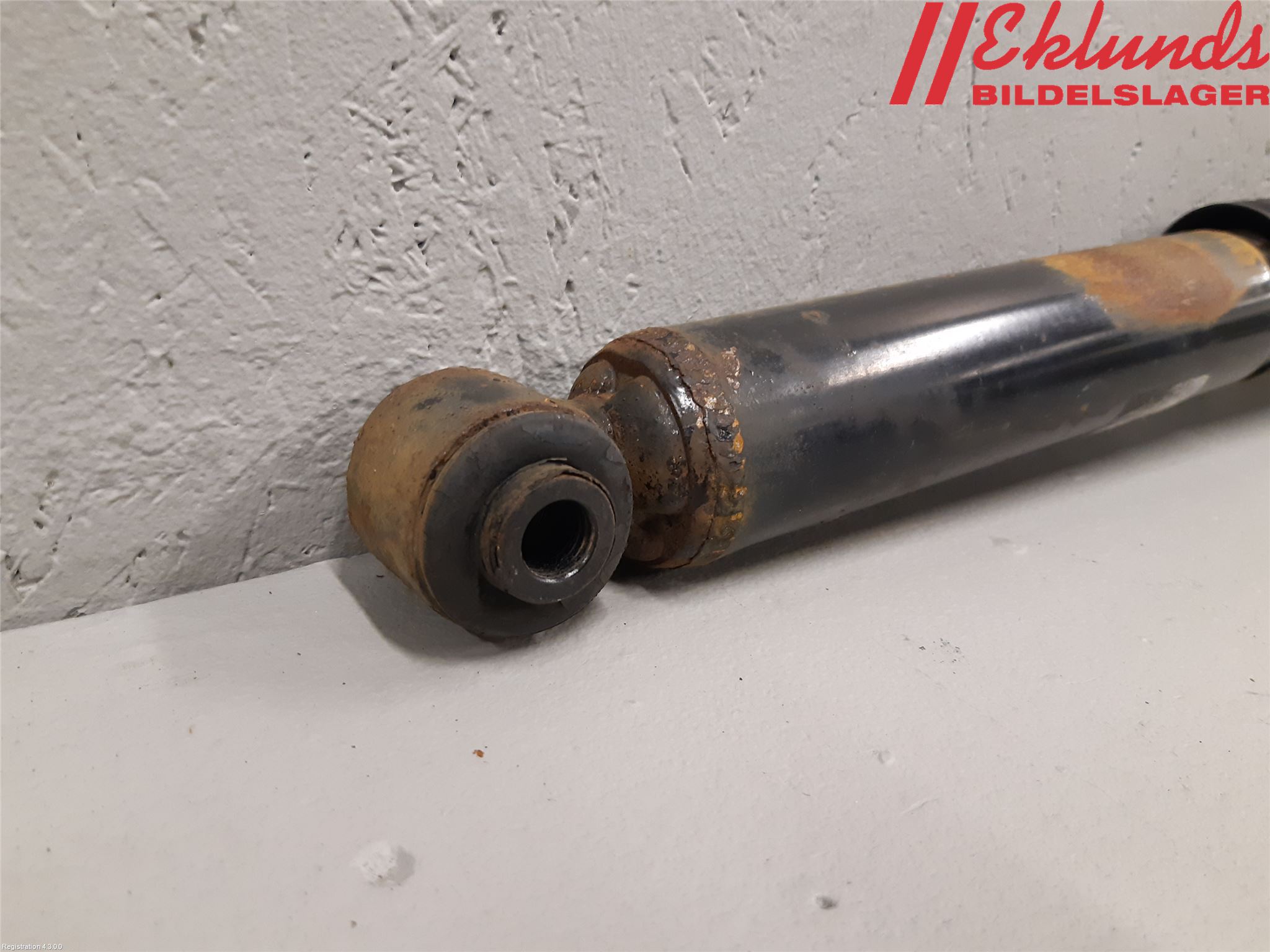 Volvo V70 08-13 Stötdämpare Bak