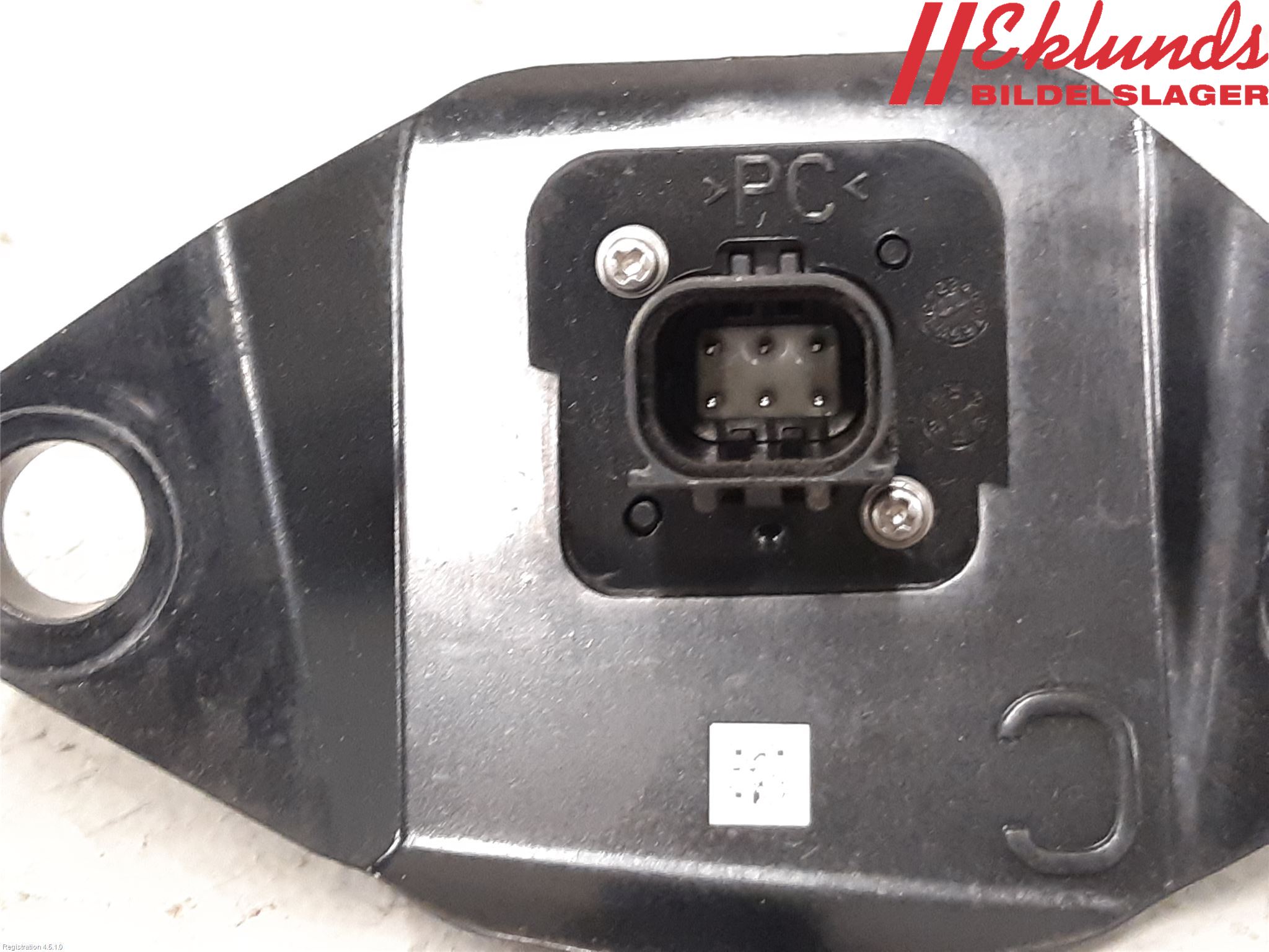 Toyota YARIS XP130 12-14 Parkeringshjälp Kamera