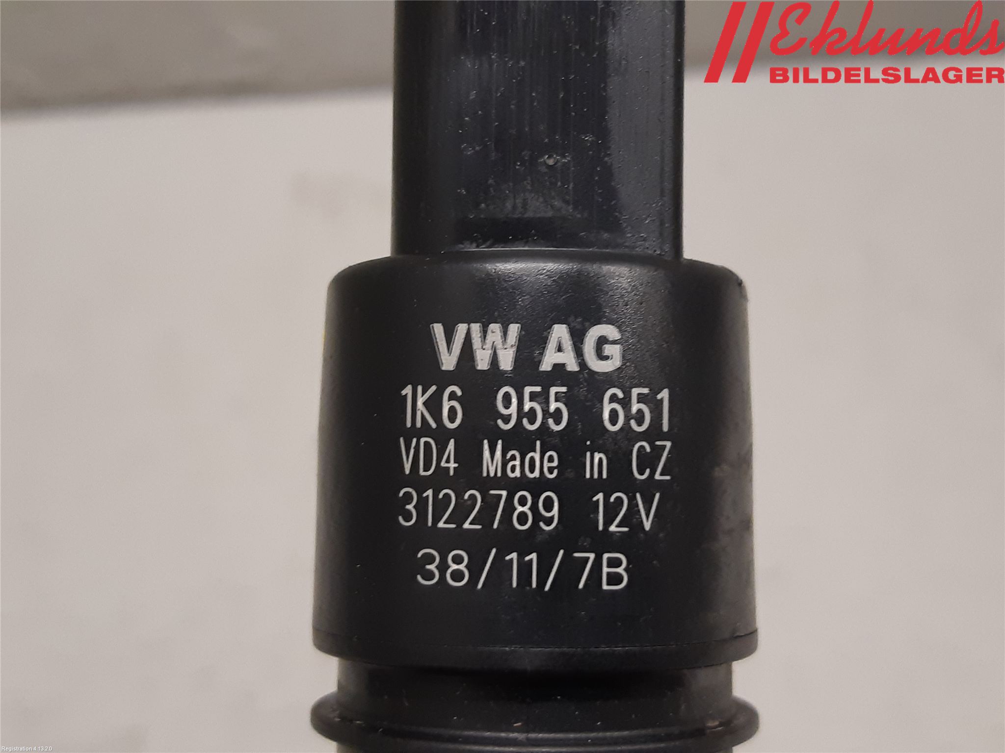 Volkswagen VW PASSAT 11-14 Spolarpump Vindruta