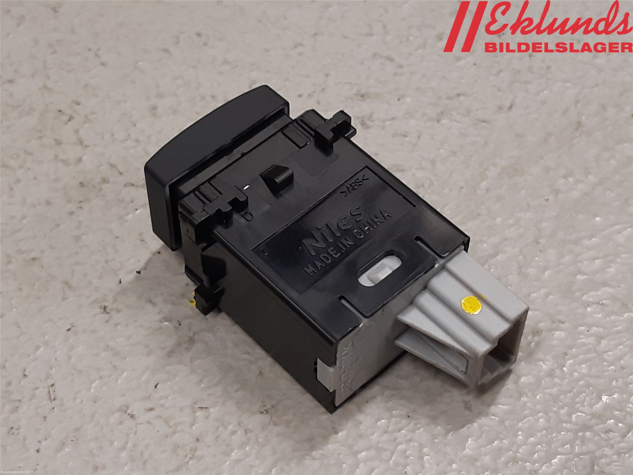 Subaru OUTBACK 15-20 Strömställare Baklucka