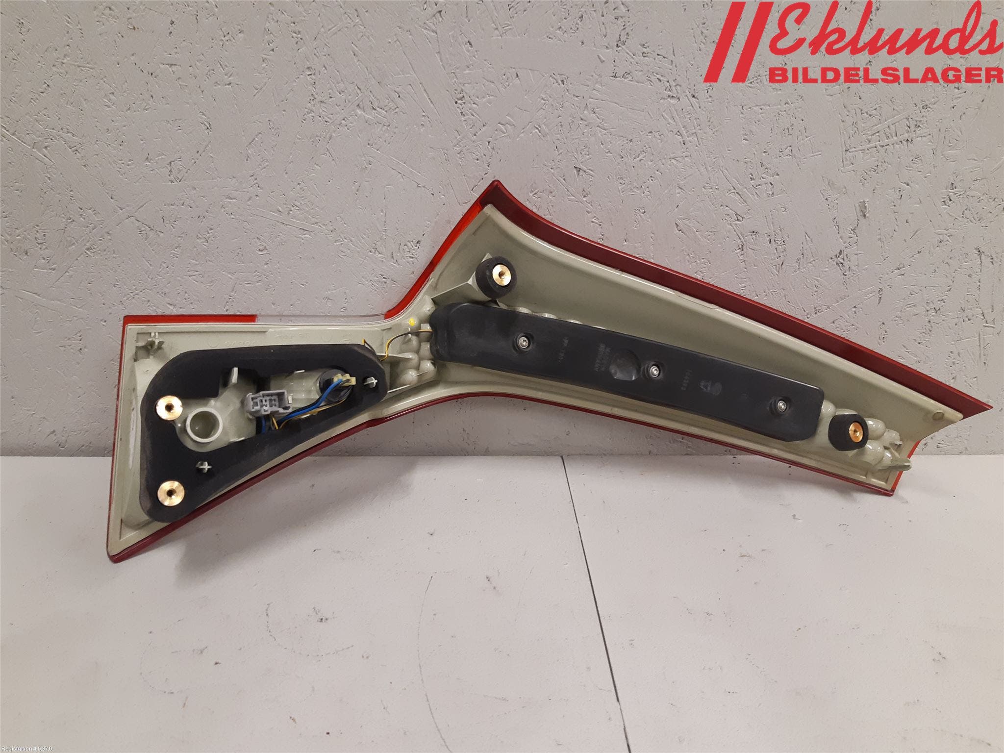 Volvo V70 08-13 Bakljus Lucka Hö