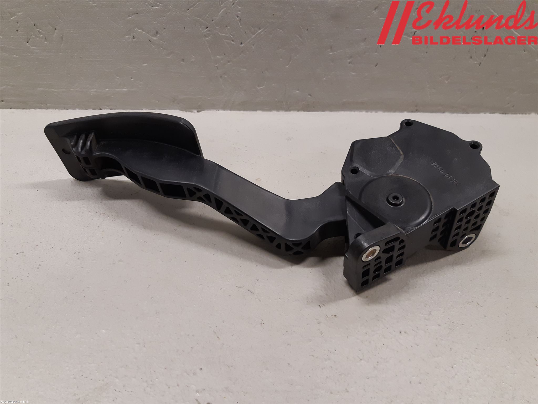 Subaru OUTBACK 15-20 Gaspedal