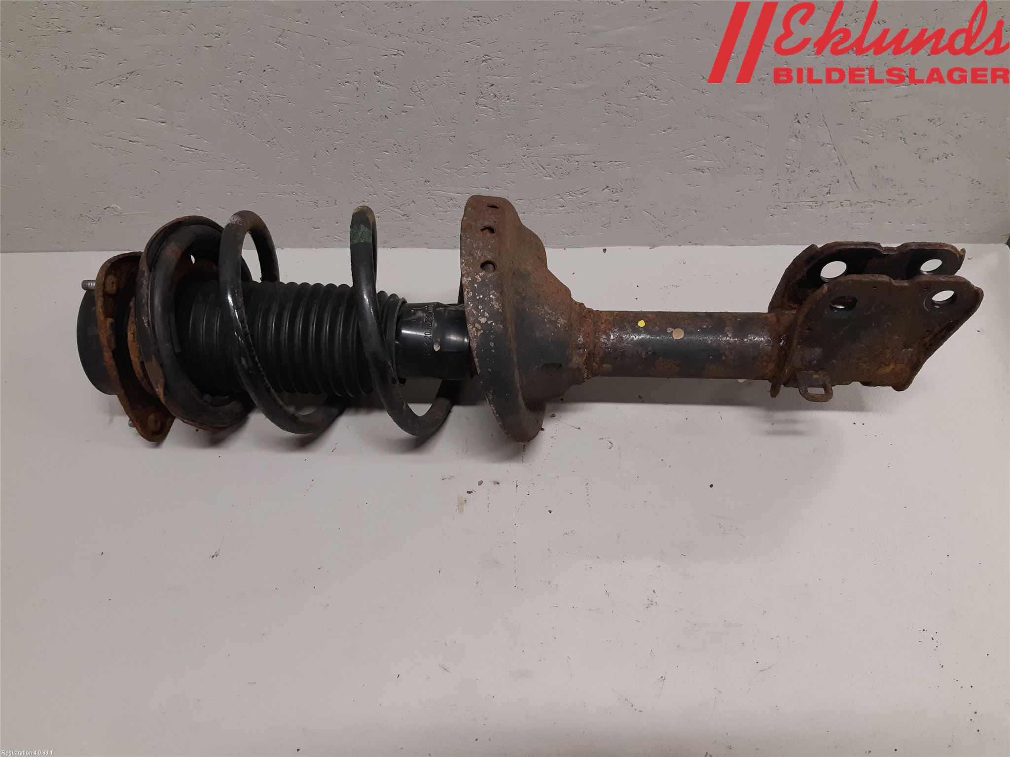 Subaru OUTBACK 10-15 Fjäderben Fram Vänster