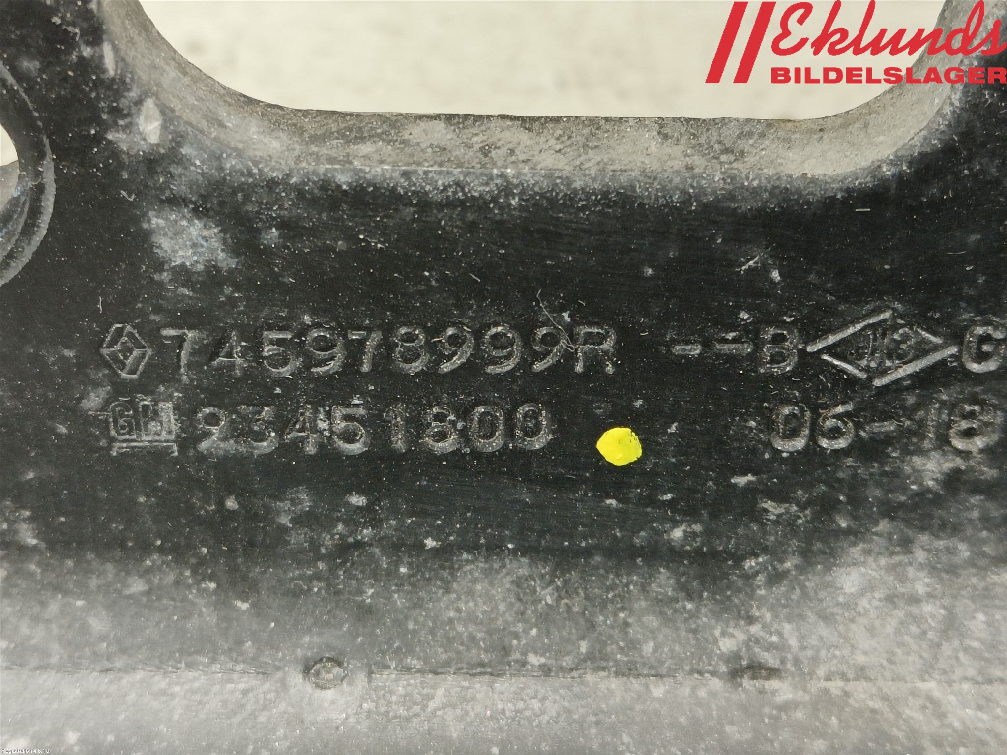 Renault TRAFIC/E-TECH 15- Dörrgångjärn