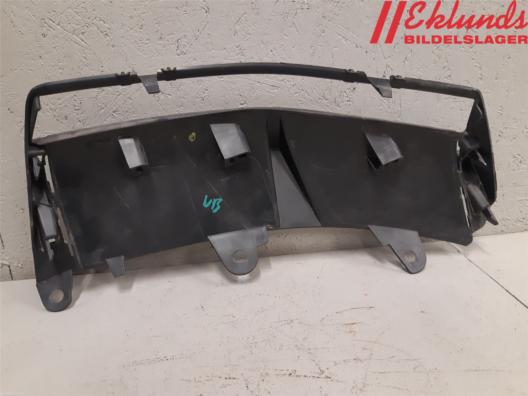 BMW iX I20 22- Stötfångardel Bak Vä