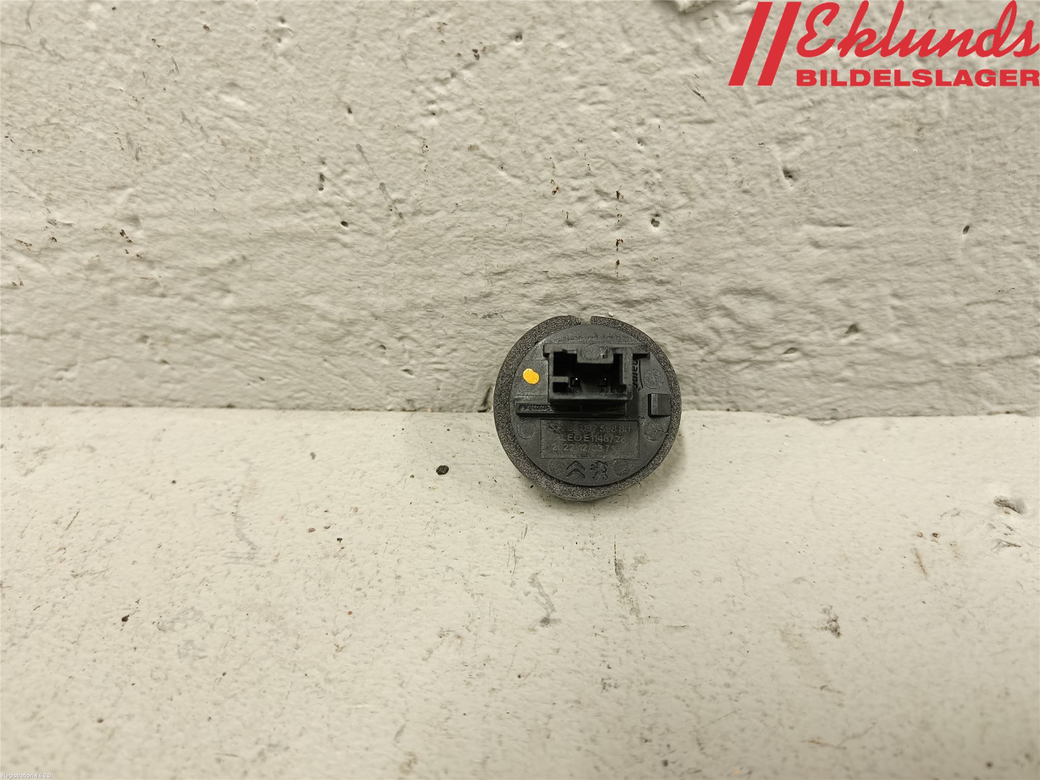 Peugeot 2008/E-2008 20- Antenn