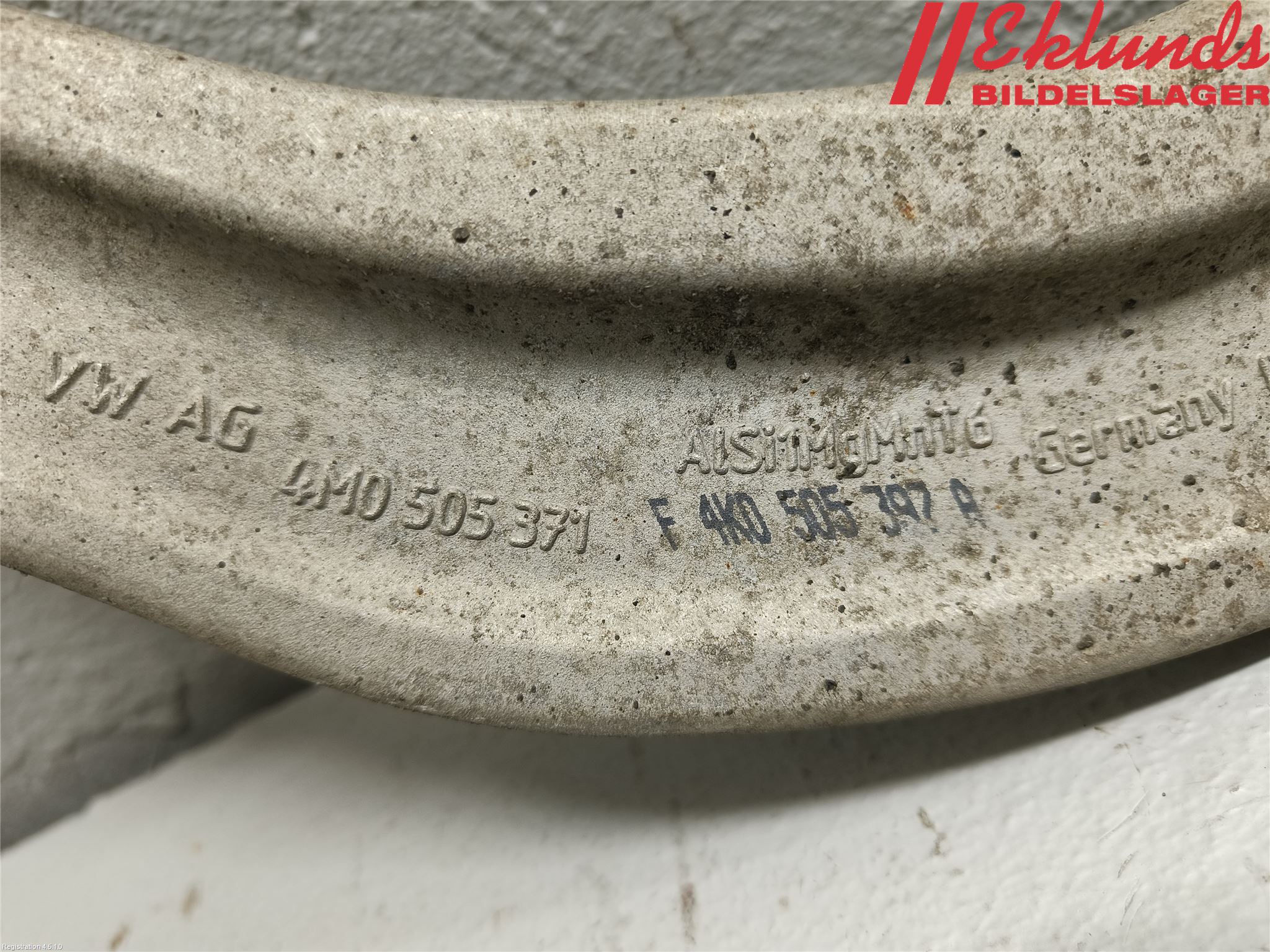 Audi A6 F2/C8 19- Bärarm Bak Övre Vänster