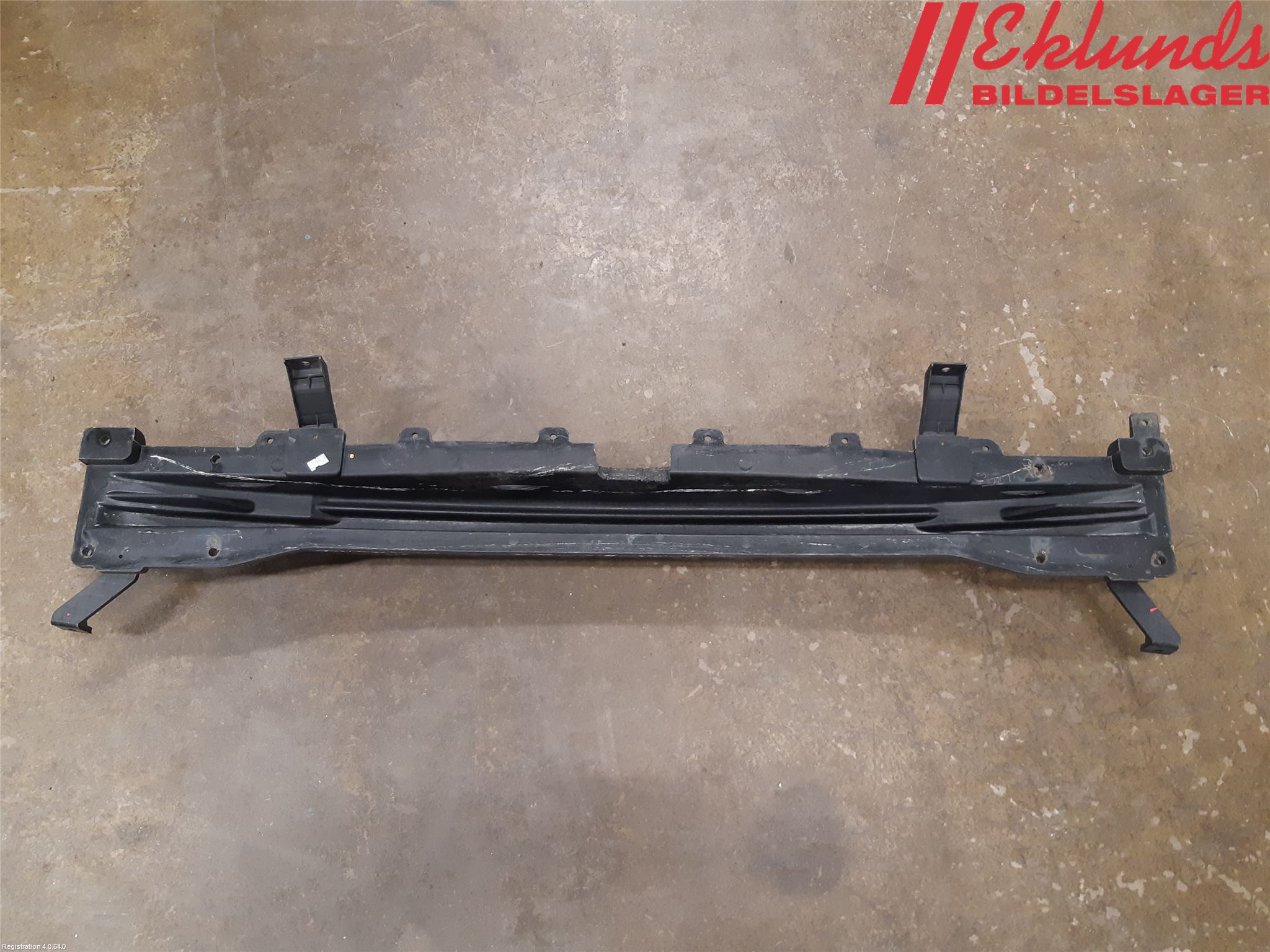 Hyundai i40 16-18 Stötfångarbalk Bak