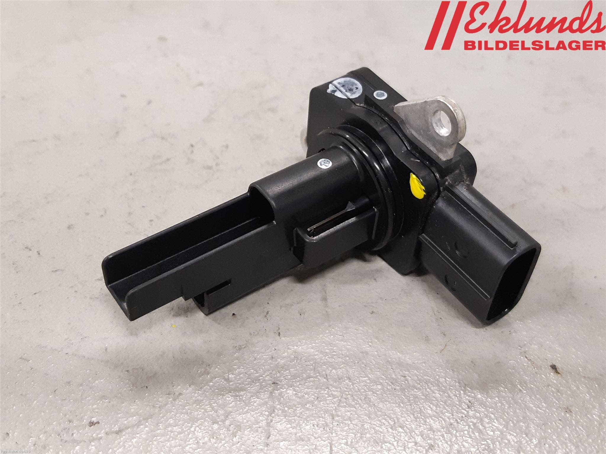 Toyota YARIS XP130 15-20 Injluftmassamätare