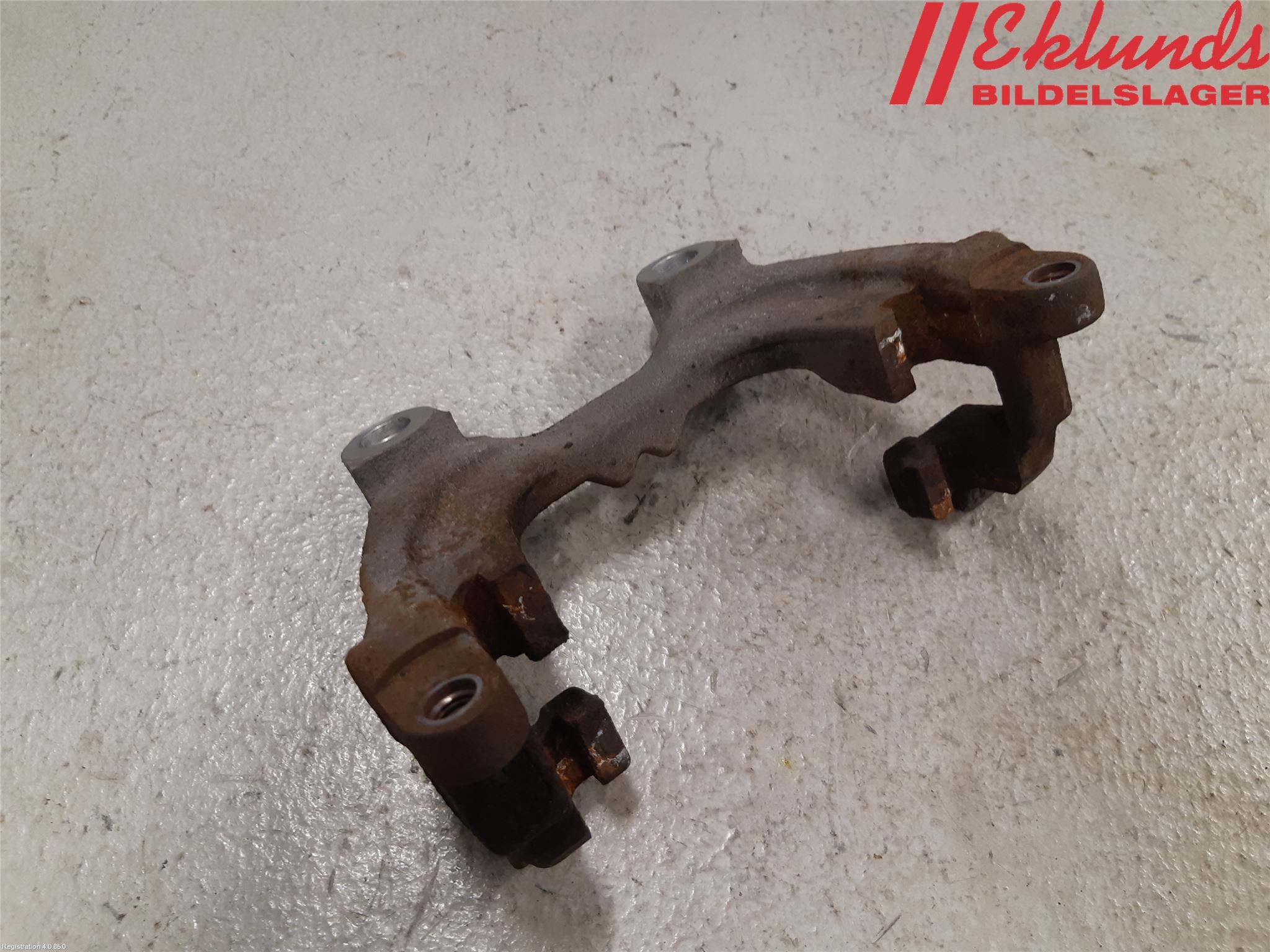 Volkswagen VW PASSAT 15-19 Bromsokshållare