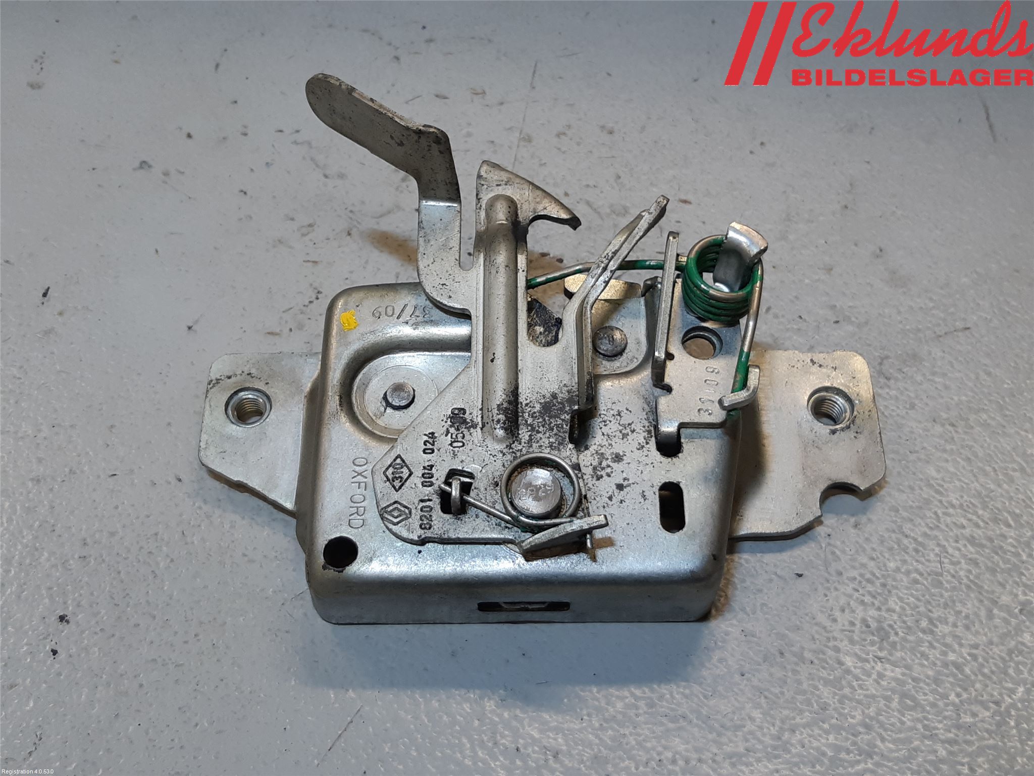 Renault CLIO III  06-09 Huvlås