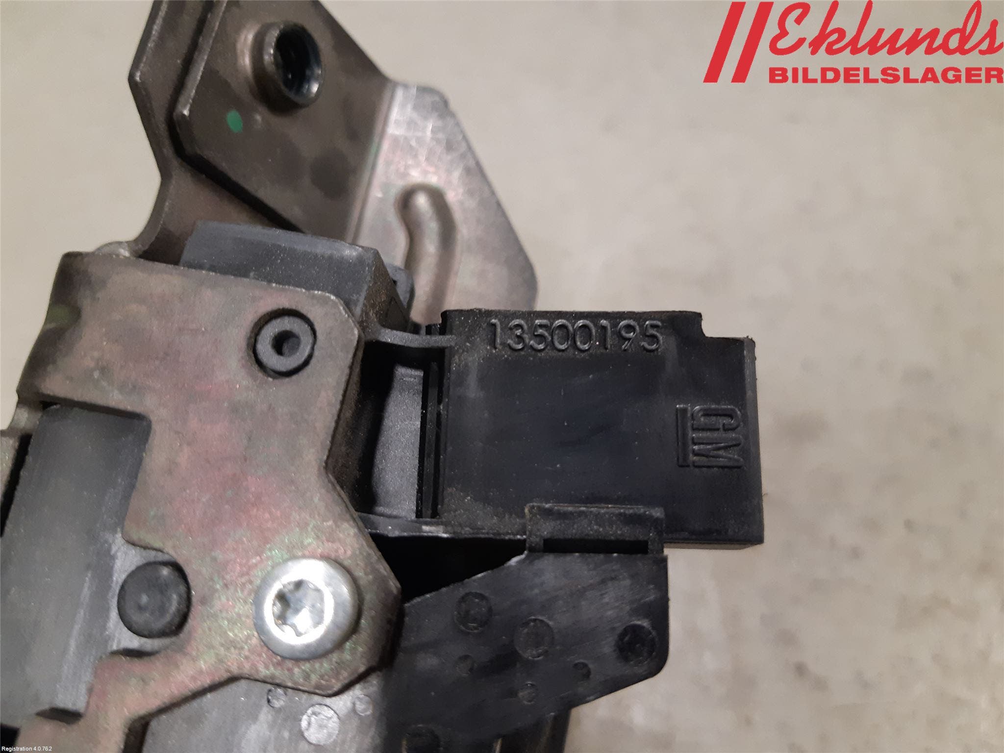 Opel ASTRA J 10-15 Låskista Baklucka