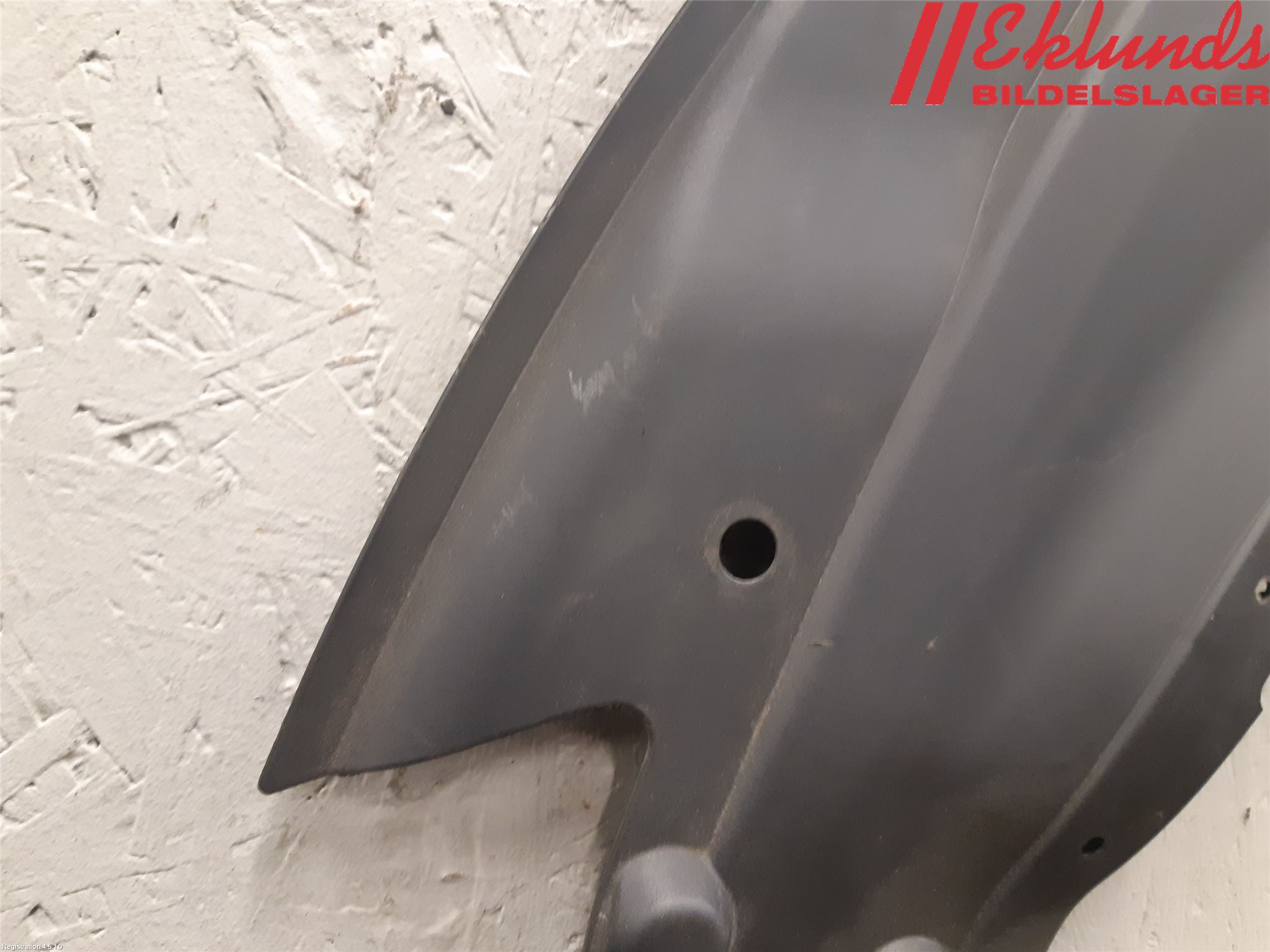 Dodge DURANGO Täckplast Front