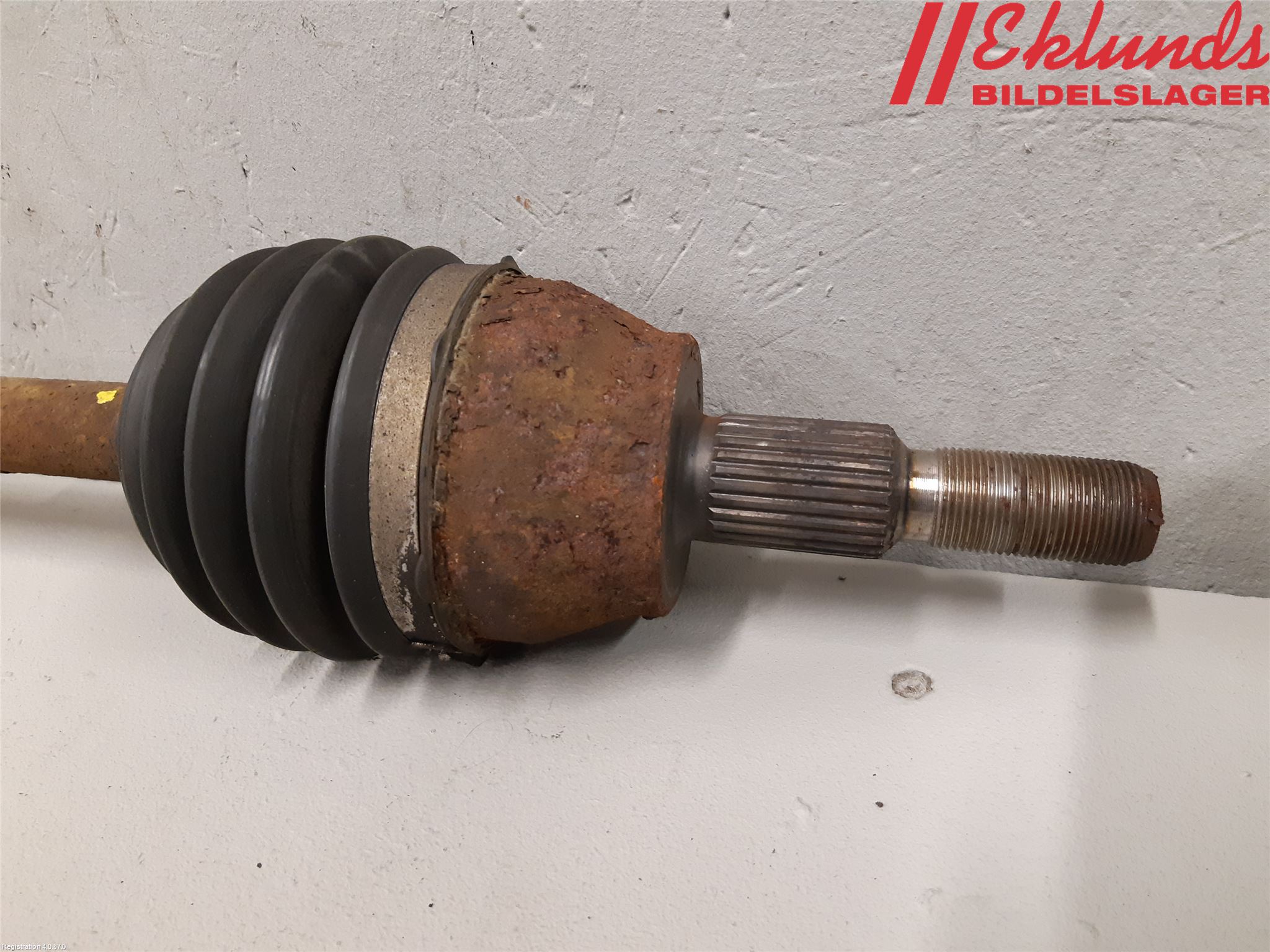 Ford FOCUS 11-14 Drivaxel Fram Höger