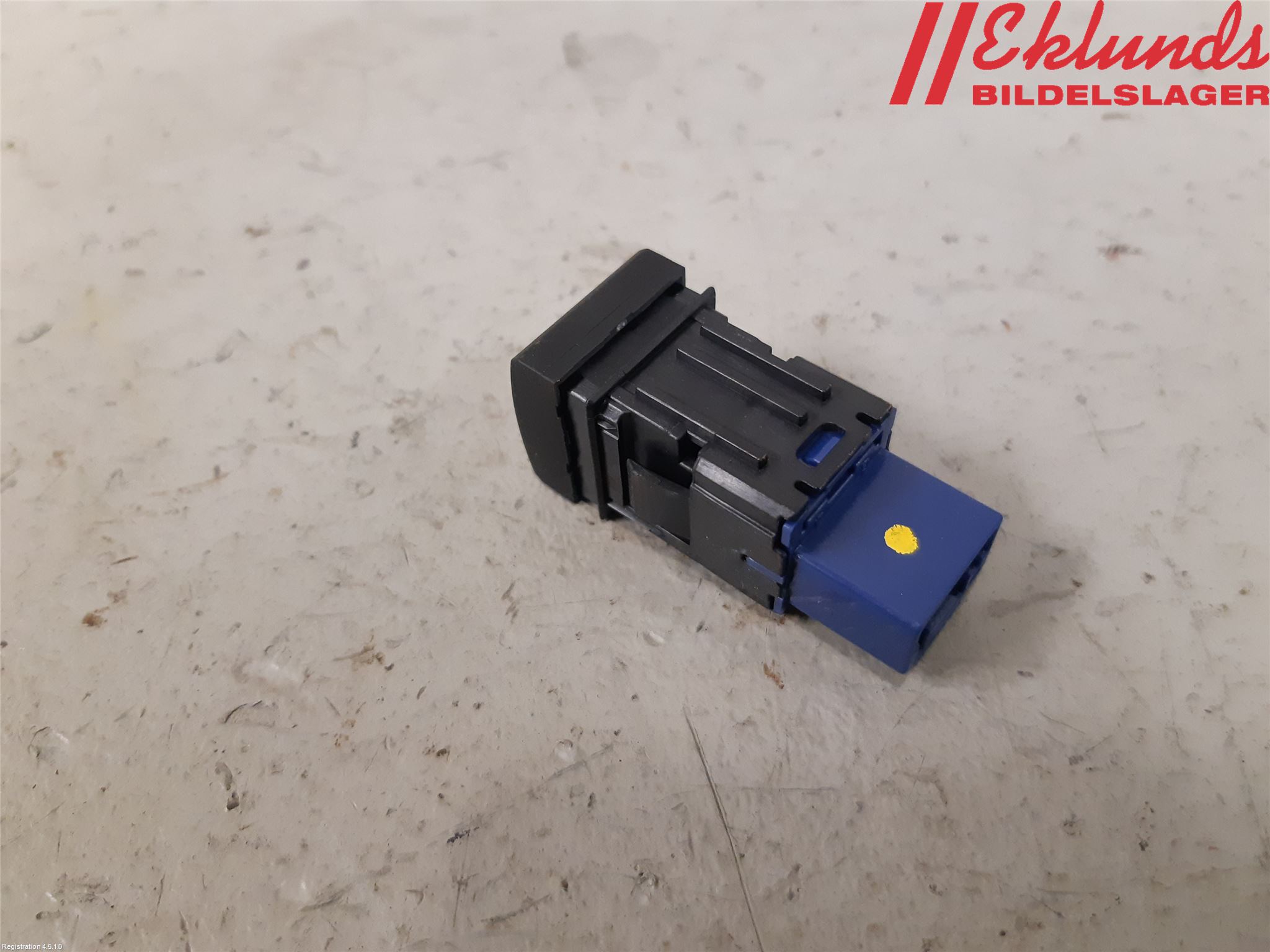 Toyota COROLLA 19- Strömställare Baklucka