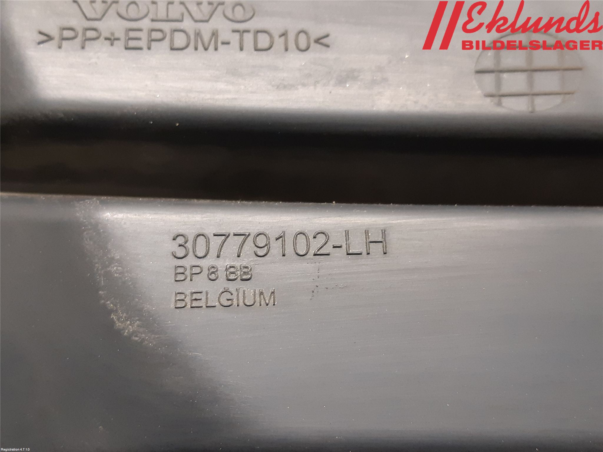 Volvo V50 08-12 Stöt Utfyllnad-List-Grill
