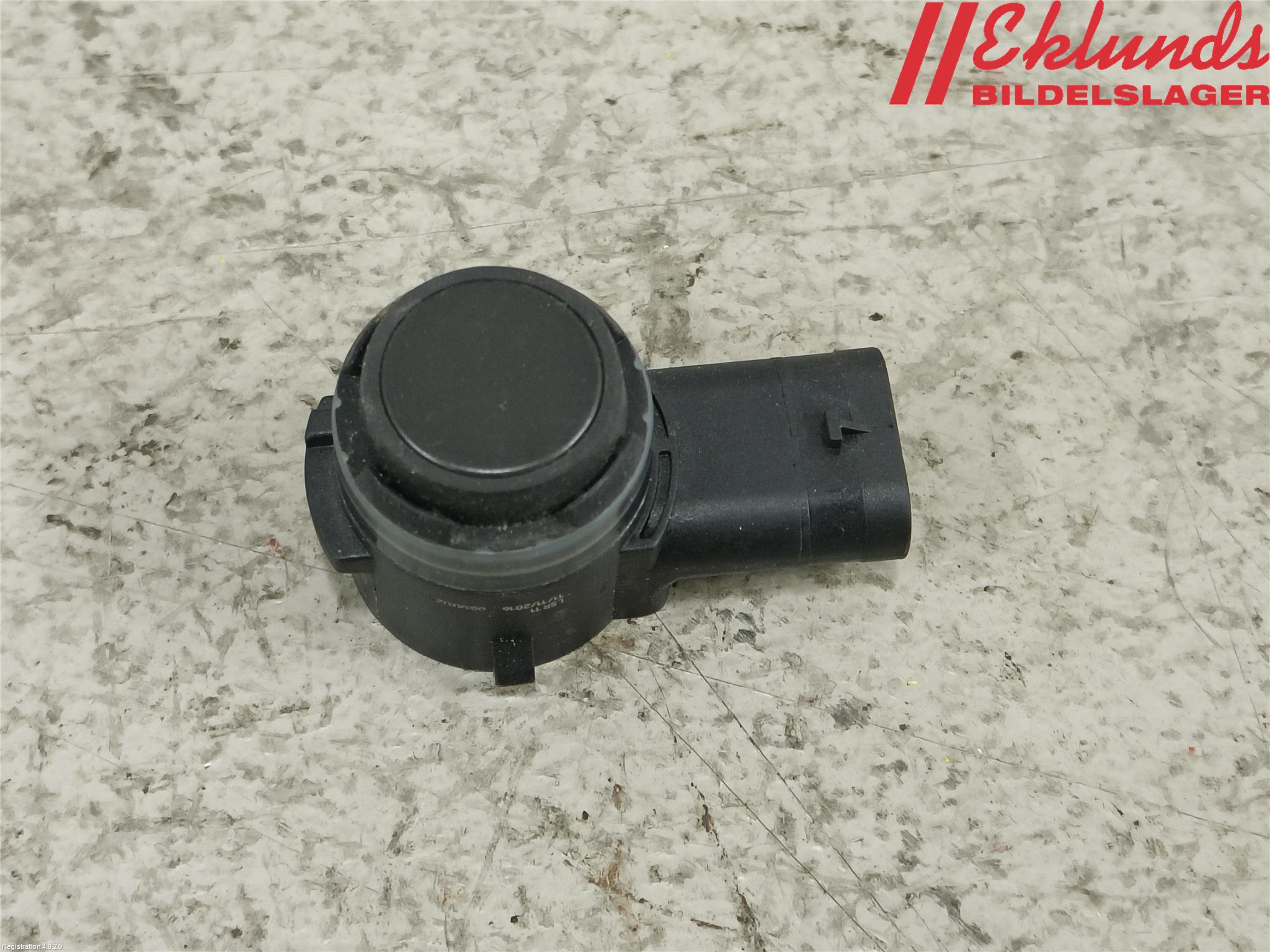 Volvo XC90/RECHARGE 16- Parkeringshjälp Frontsensor