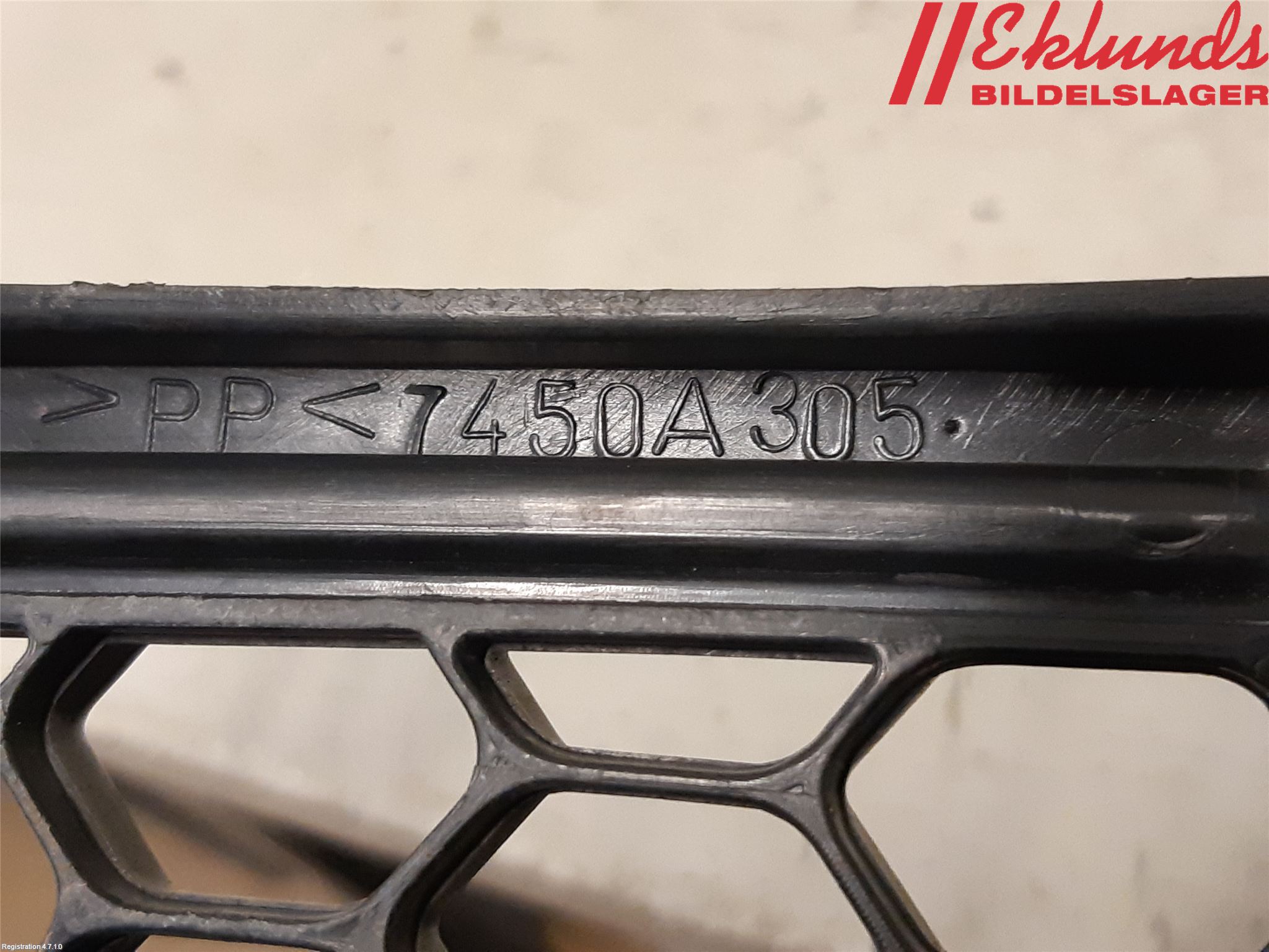 Mitsubishi LANCER 07-14 Stöt Utfyllnad-List-Grill