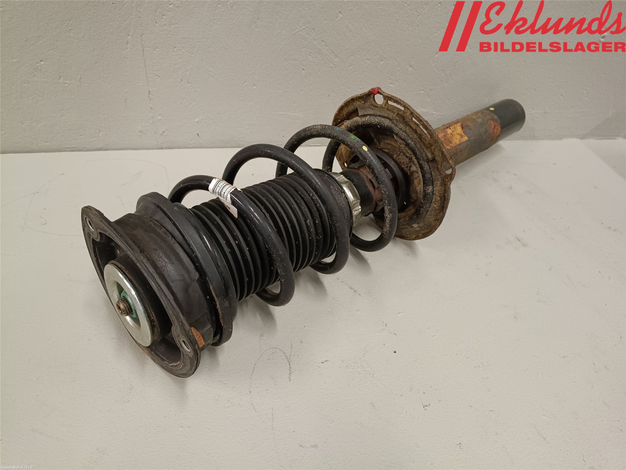 Volkswagen VW GOLF / E-GOLF VII 13-20 Fjäderben Fram Vänster