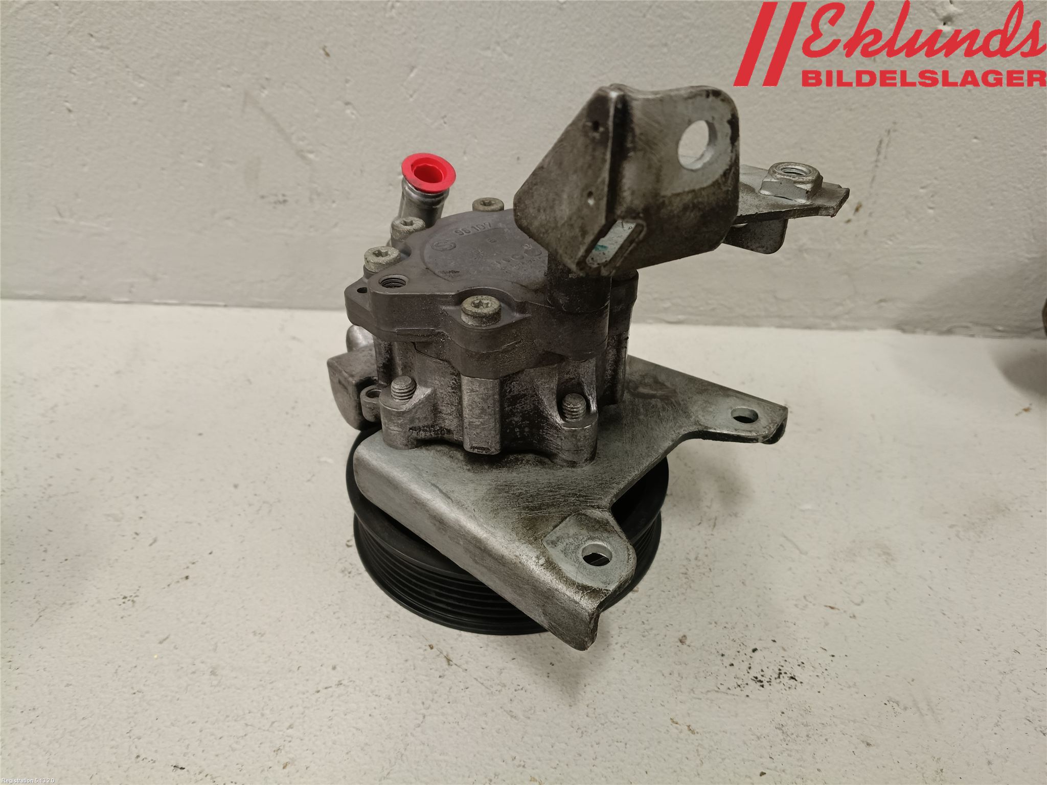 BMW 5 E60/61 Sed/Tou 02-10 Styrservopump