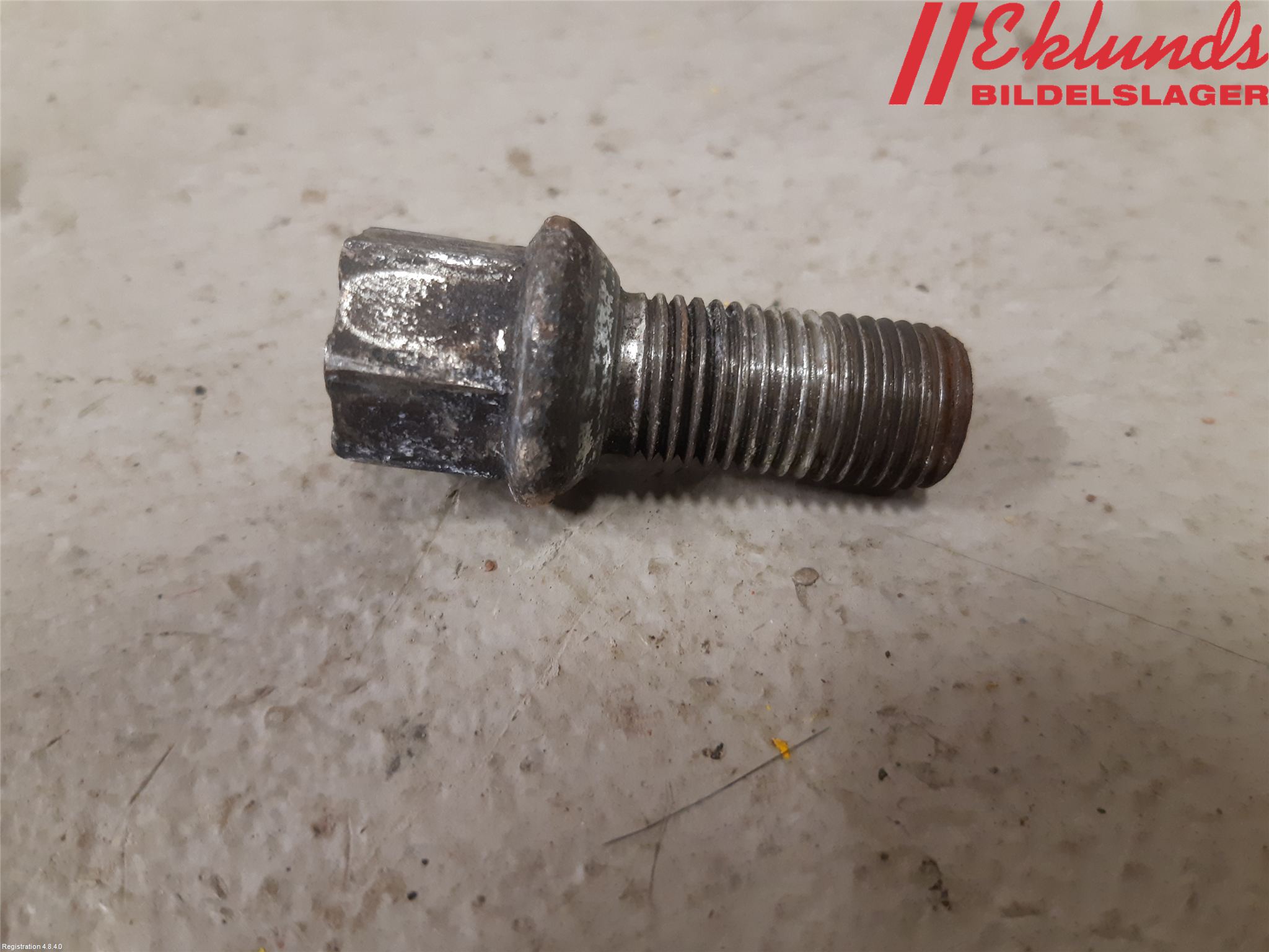 Volkswagen VW CADDY 16-20 Hjulmutter-Bult-Sats
