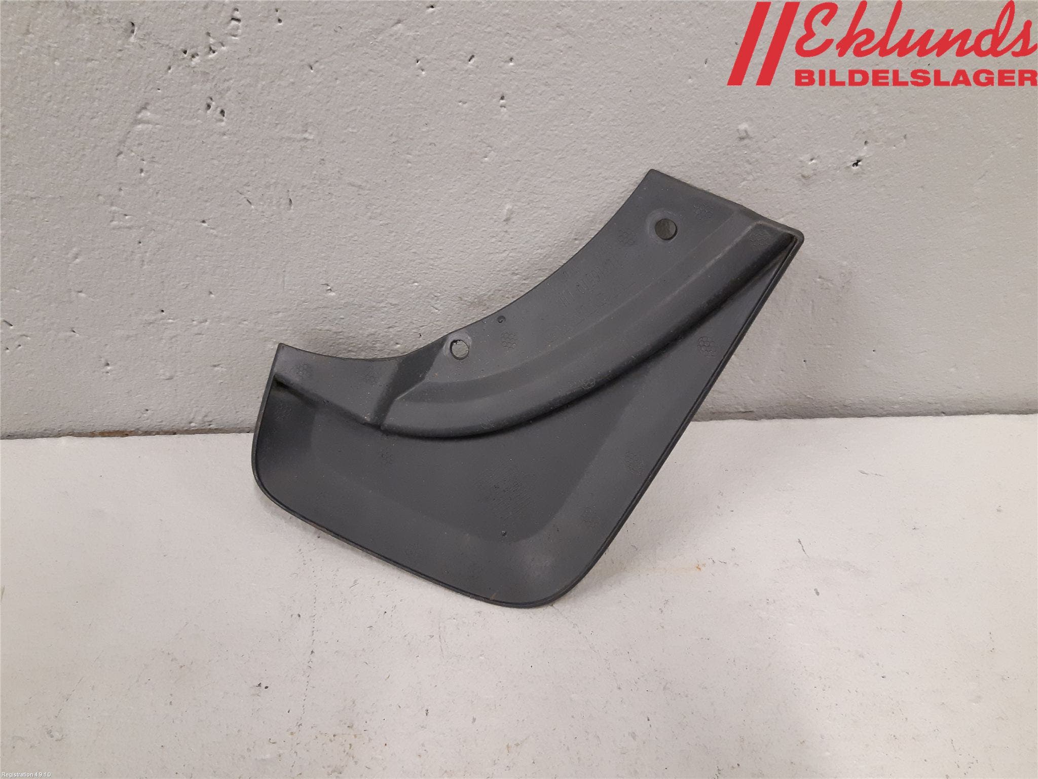 Volvo V40 12-19 Stänkskydd